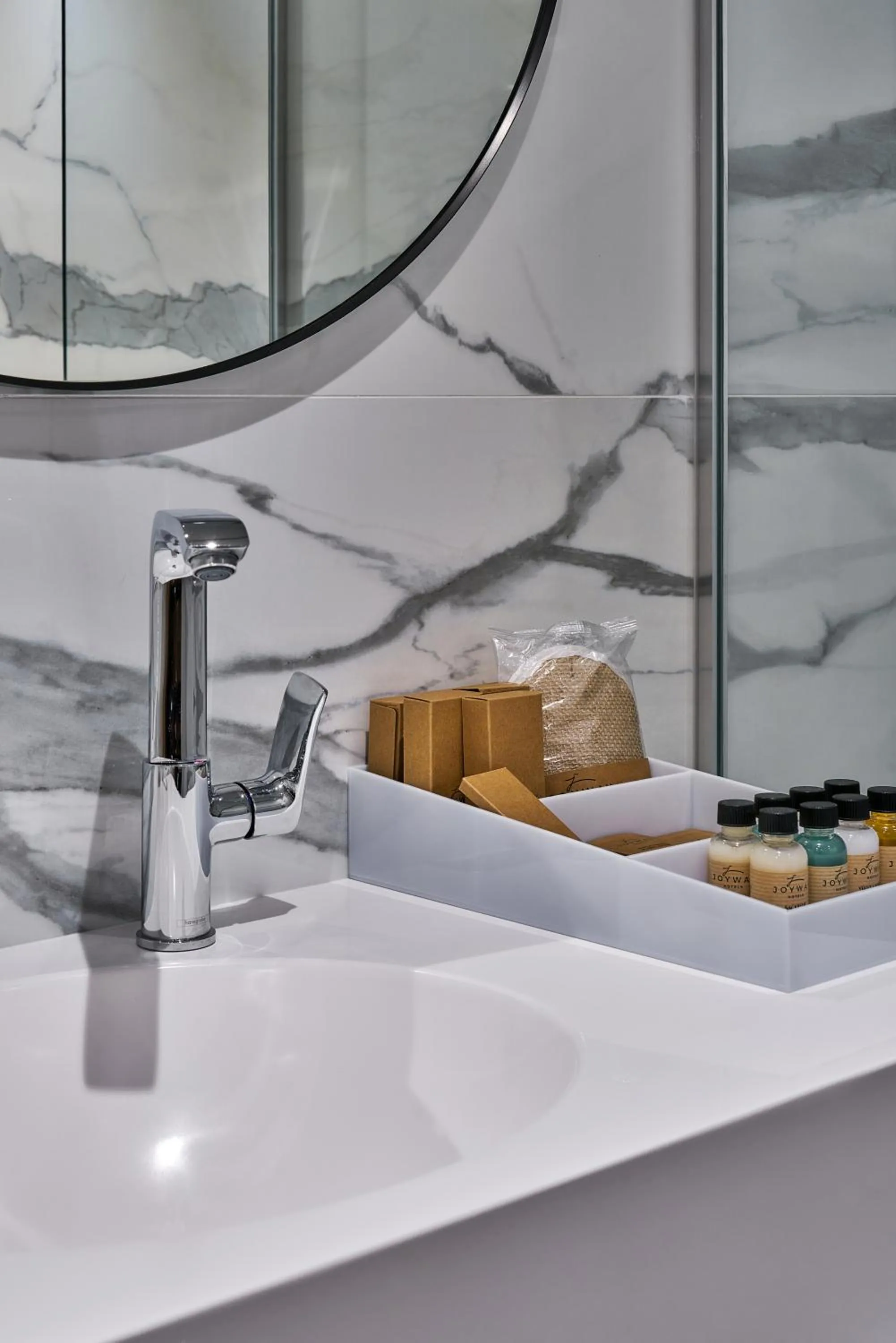 Shower in Joyway Hotels Istanbul Sultanahmet