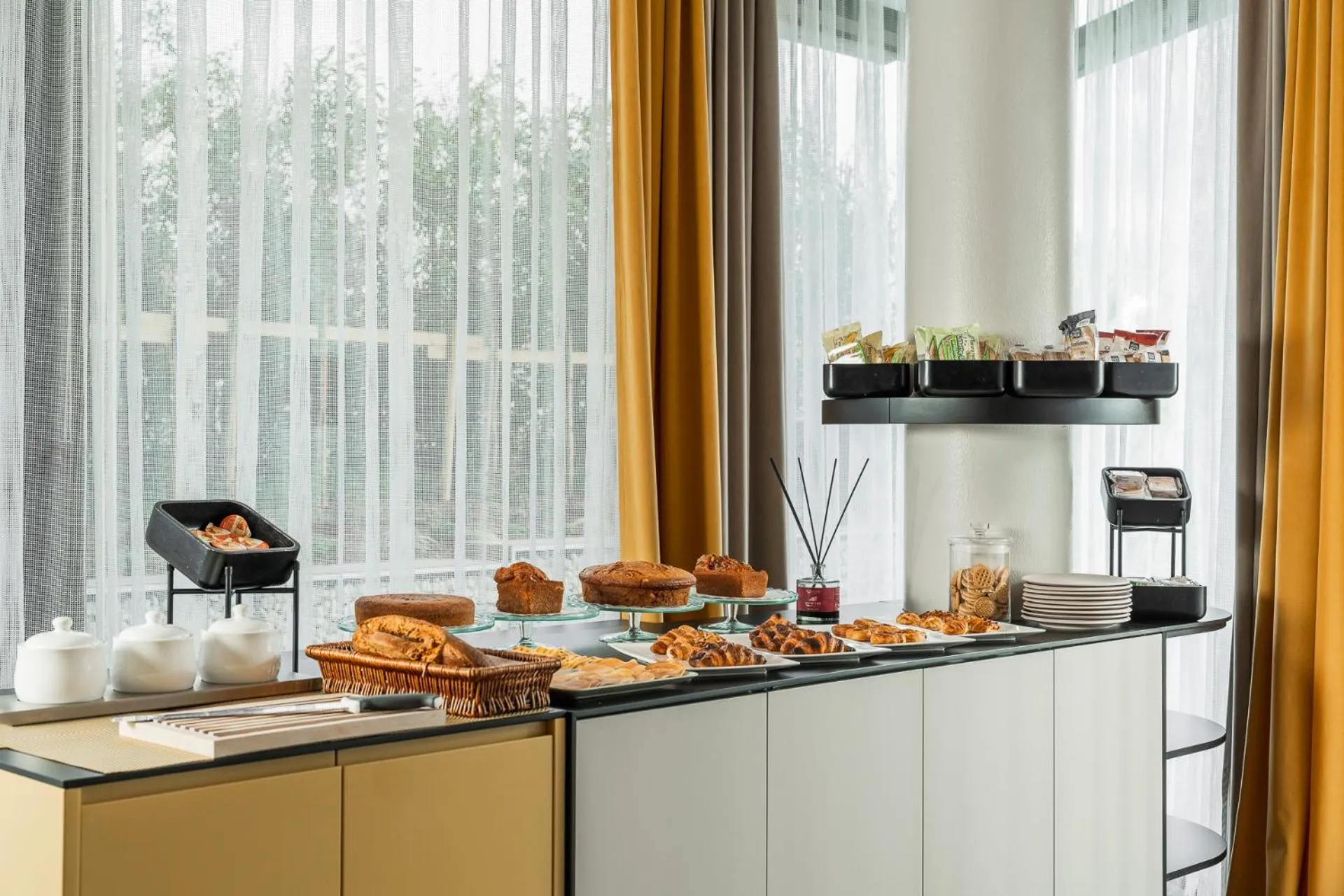 Breakfast in Welcome Hotel