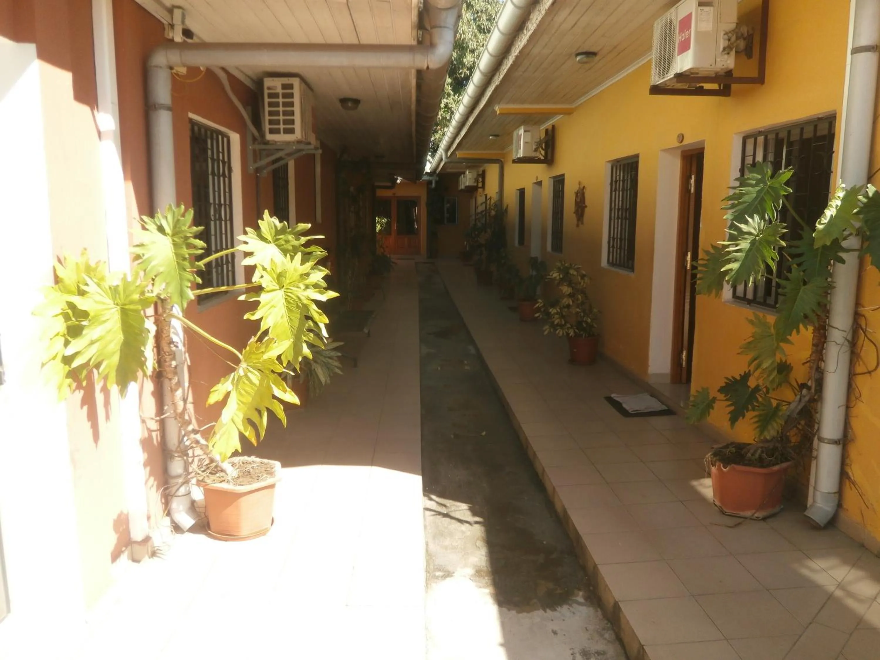 Hotel H1