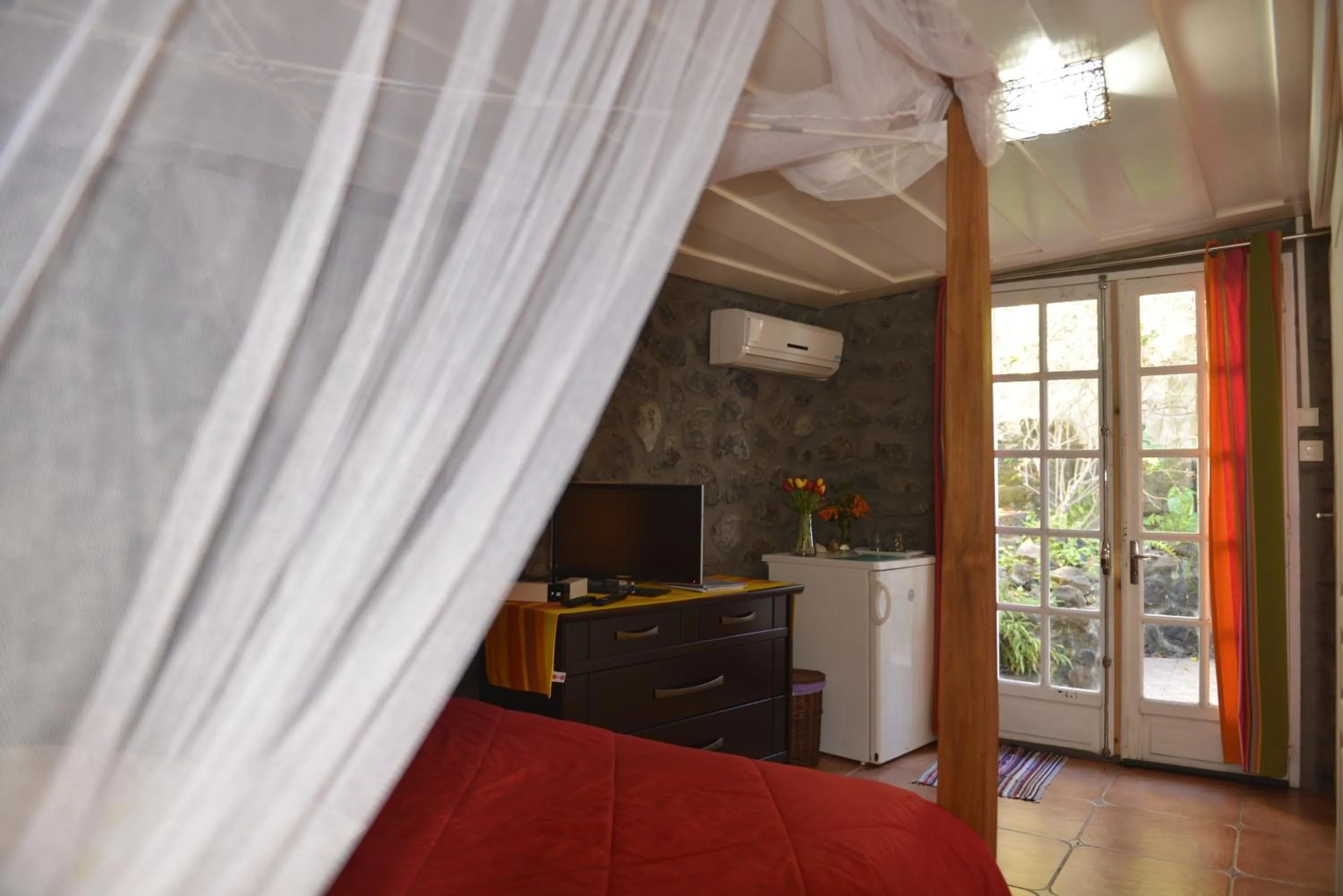 Photo of the whole room in Villa Hélèna B&B