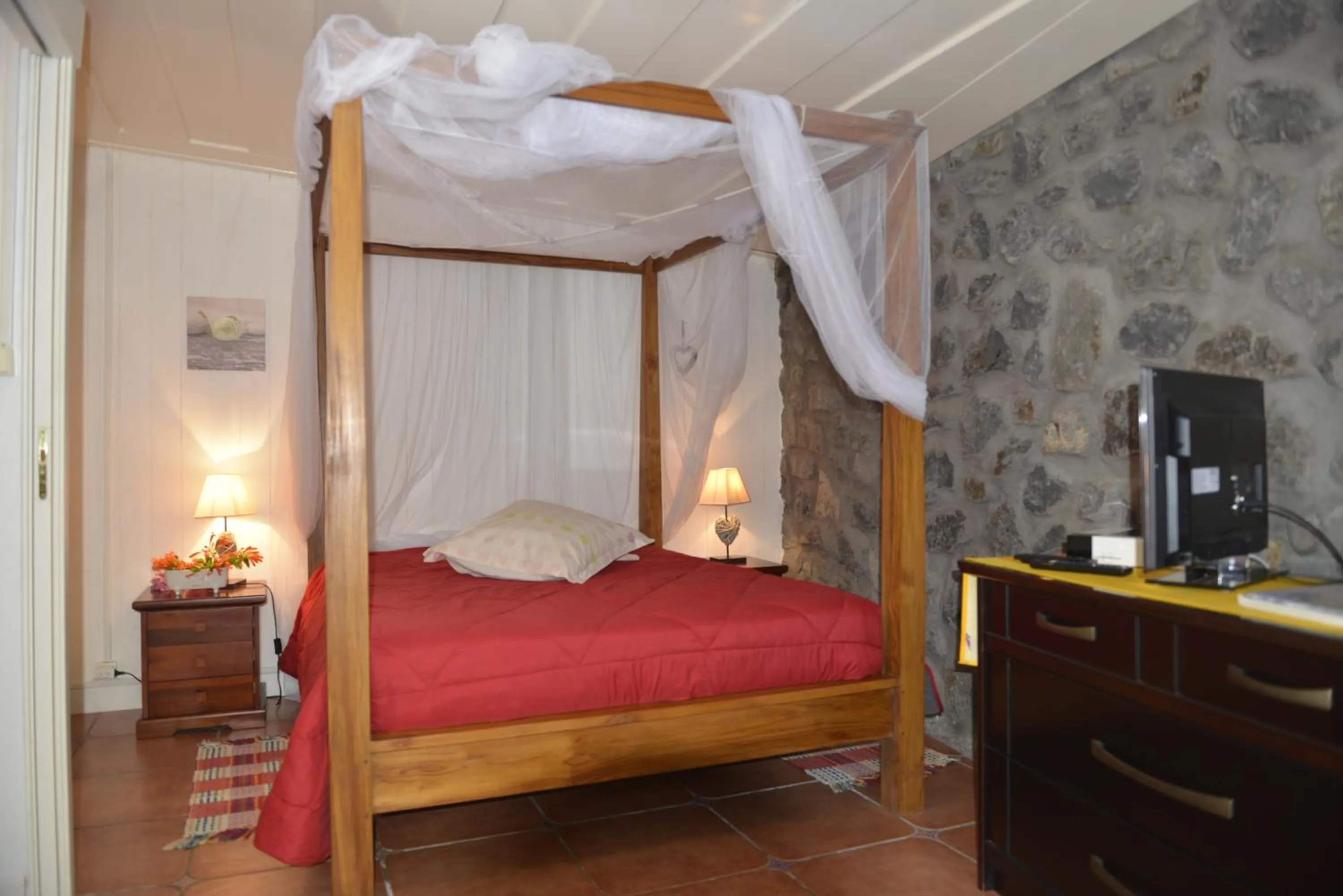 Photo of the whole room, Bed in Villa Hélèna B&B