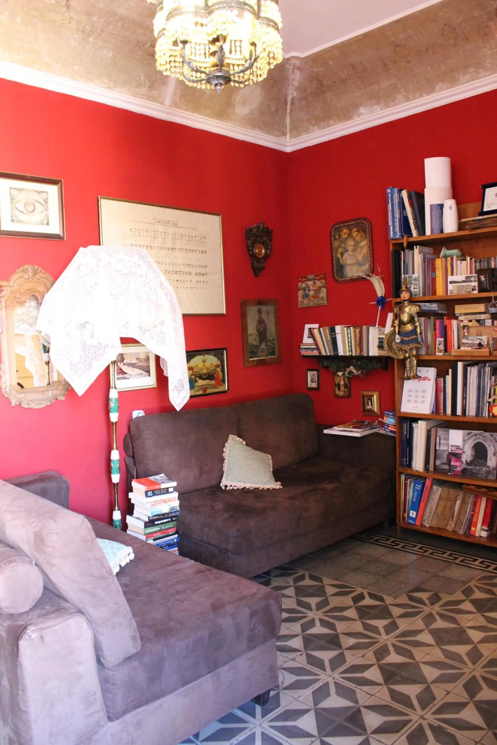 Seating area in La Via delle Biciclette