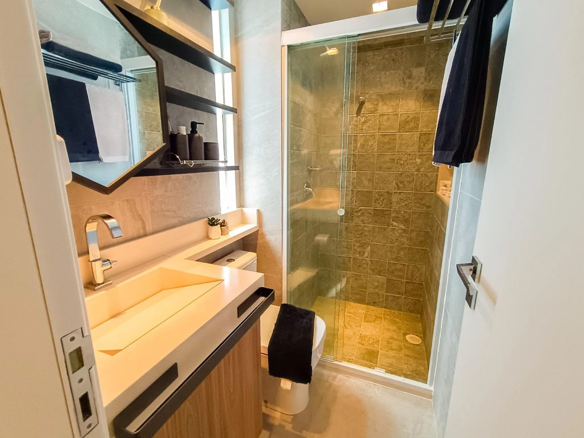 Toilet in RN Studio Premium