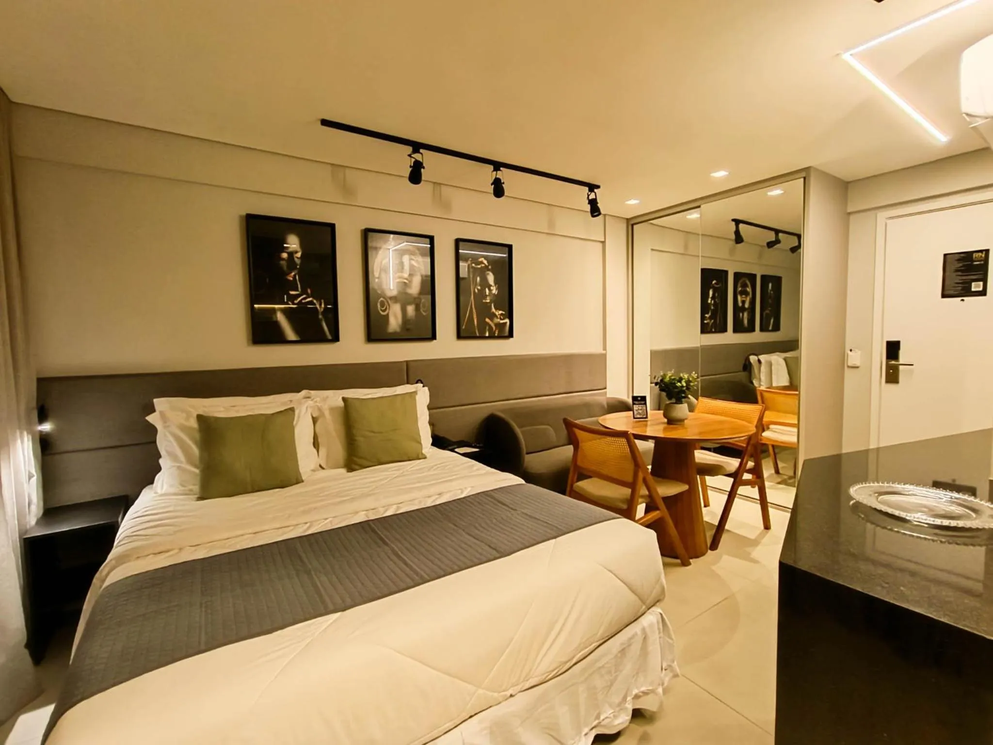 Bedroom, Bed in RN Studio Premium