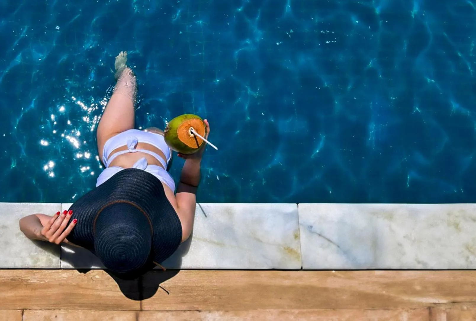 Swimming pool in RN Studio Premium