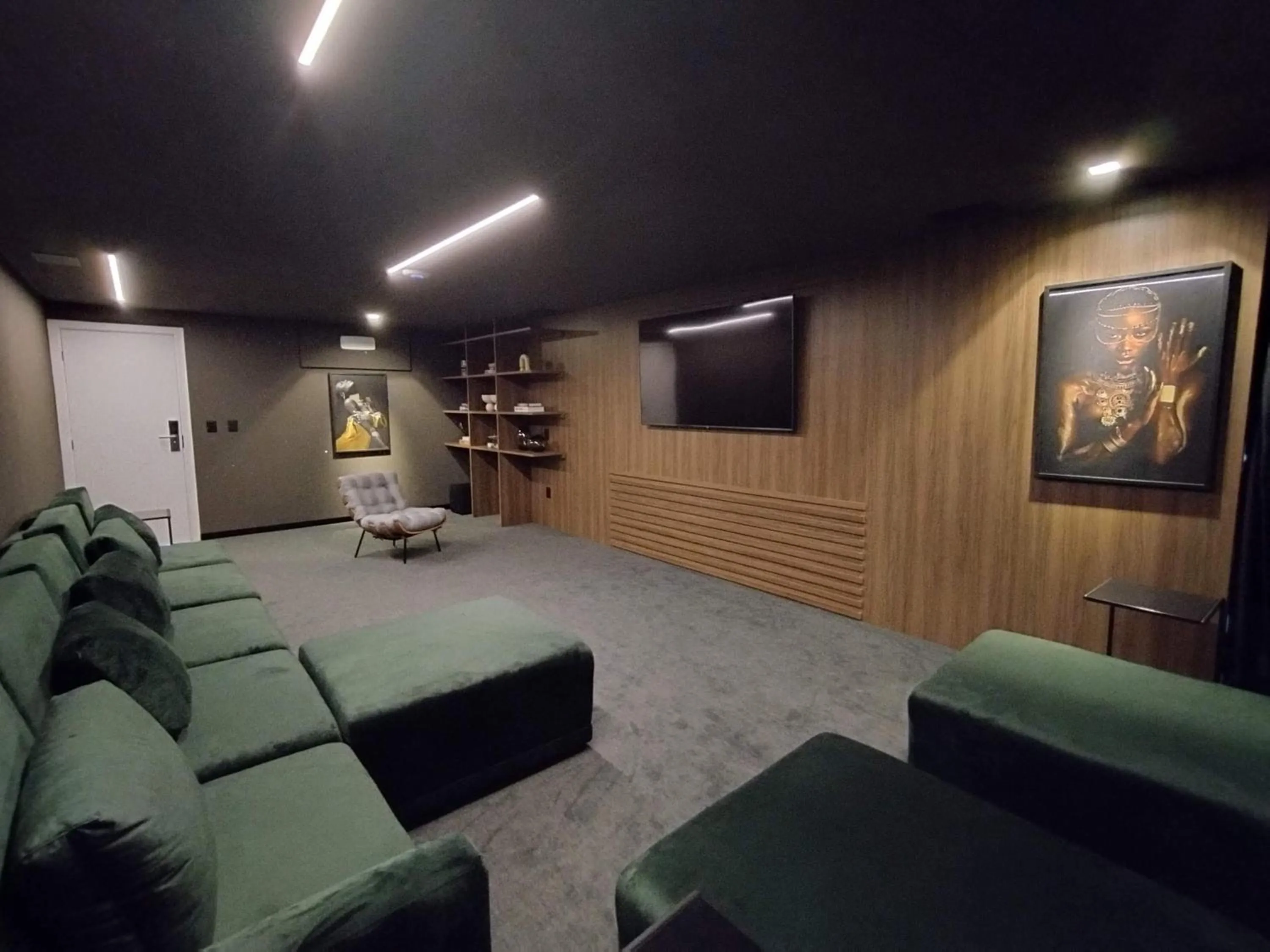 TV and multimedia in RN Studio Premium