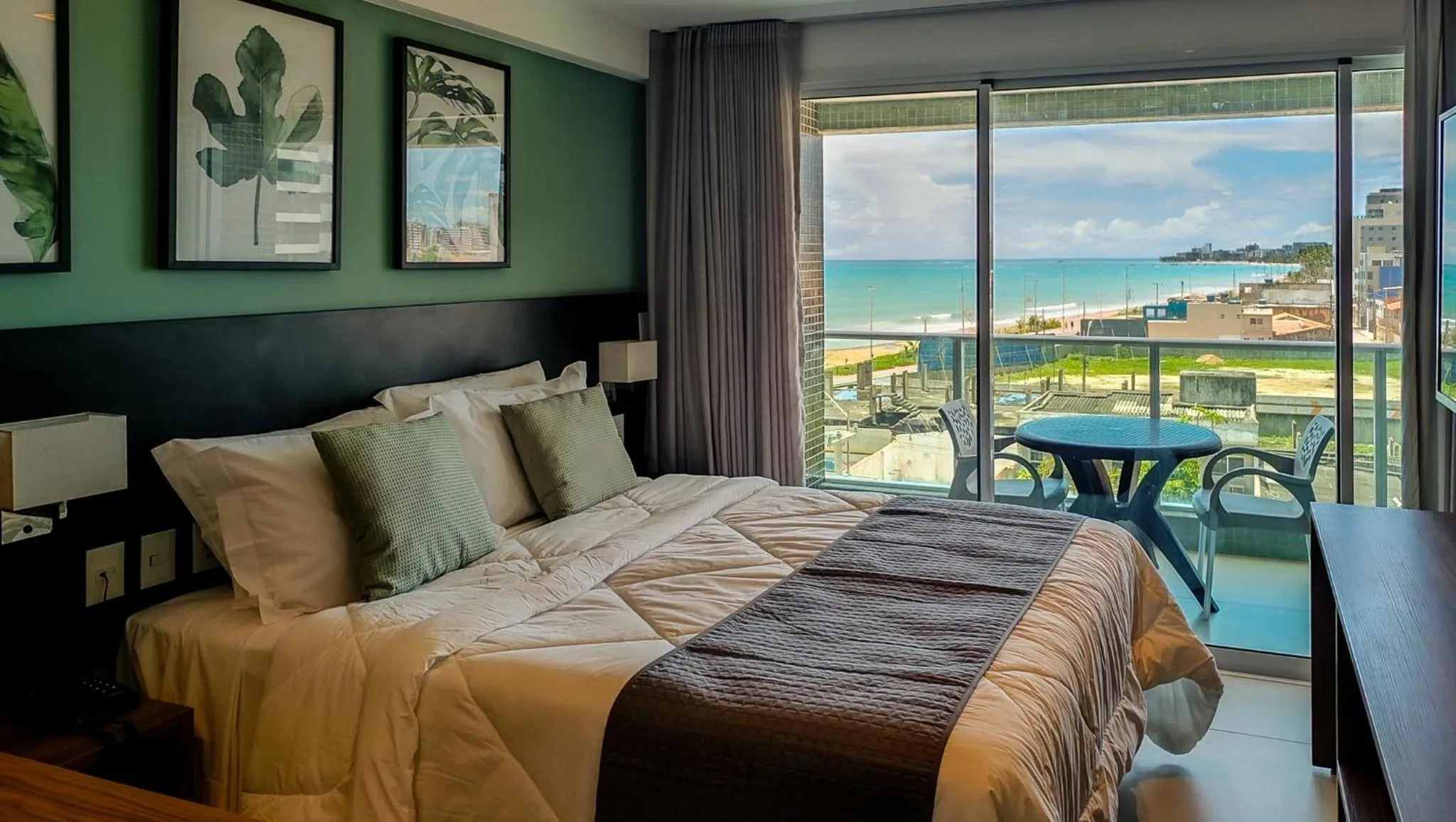 Sea view, Bed in RN Studio Premium