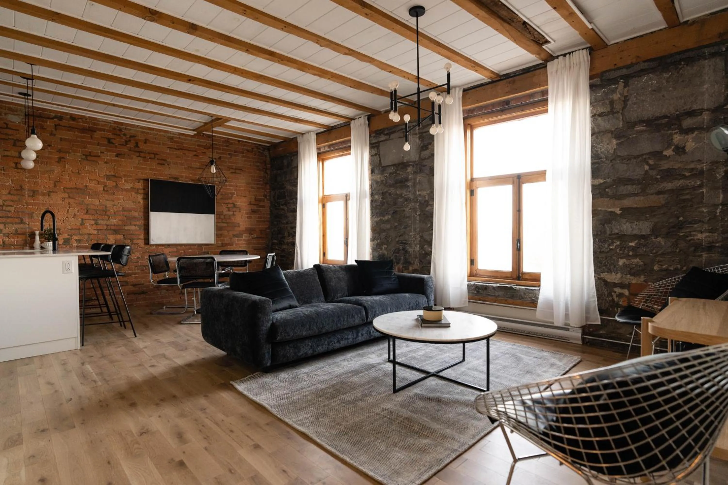 TV and multimedia in Maison Place Royale by Luxury In Transit