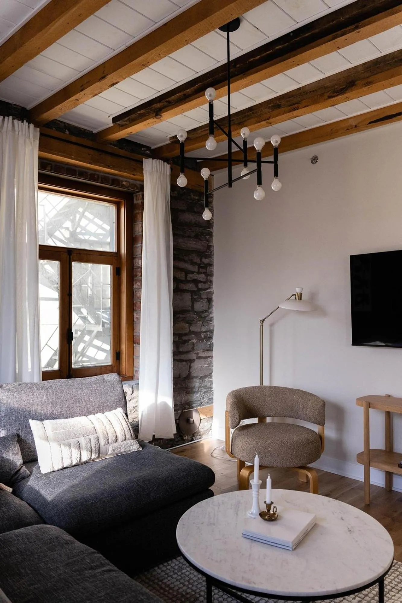 TV and multimedia in Maison Place Royale by Luxury In Transit