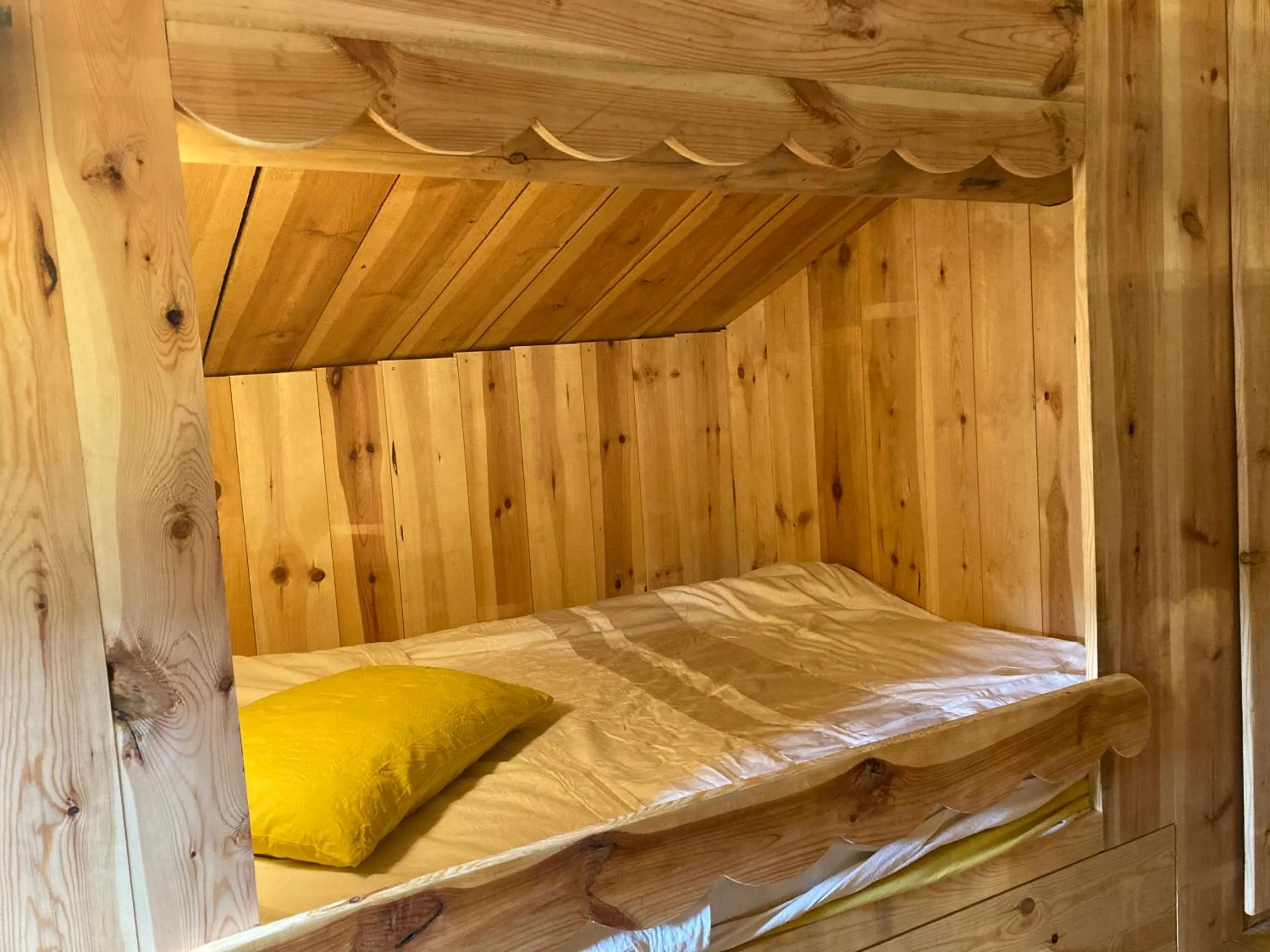 Bed in Chateau de Durianne