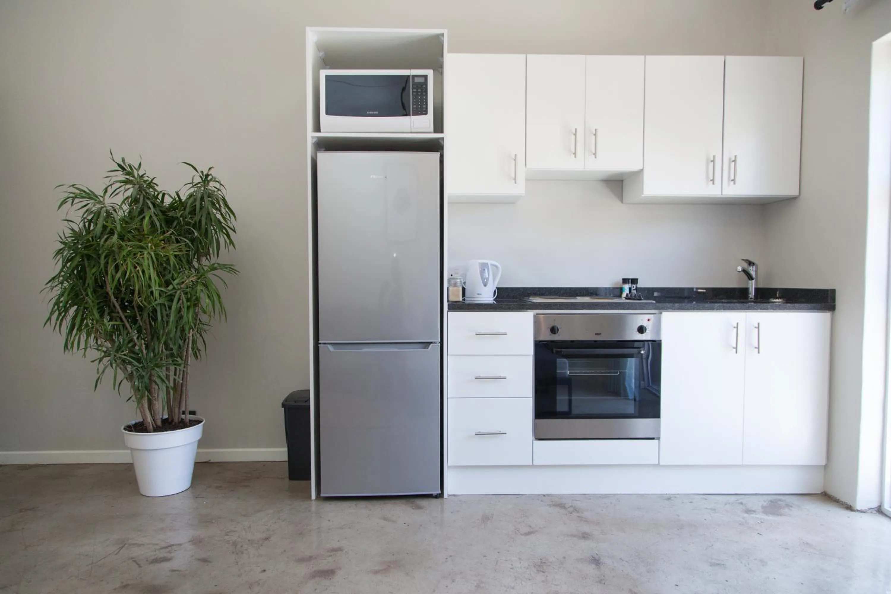 Loddey`s Guest House - by Beach Collection