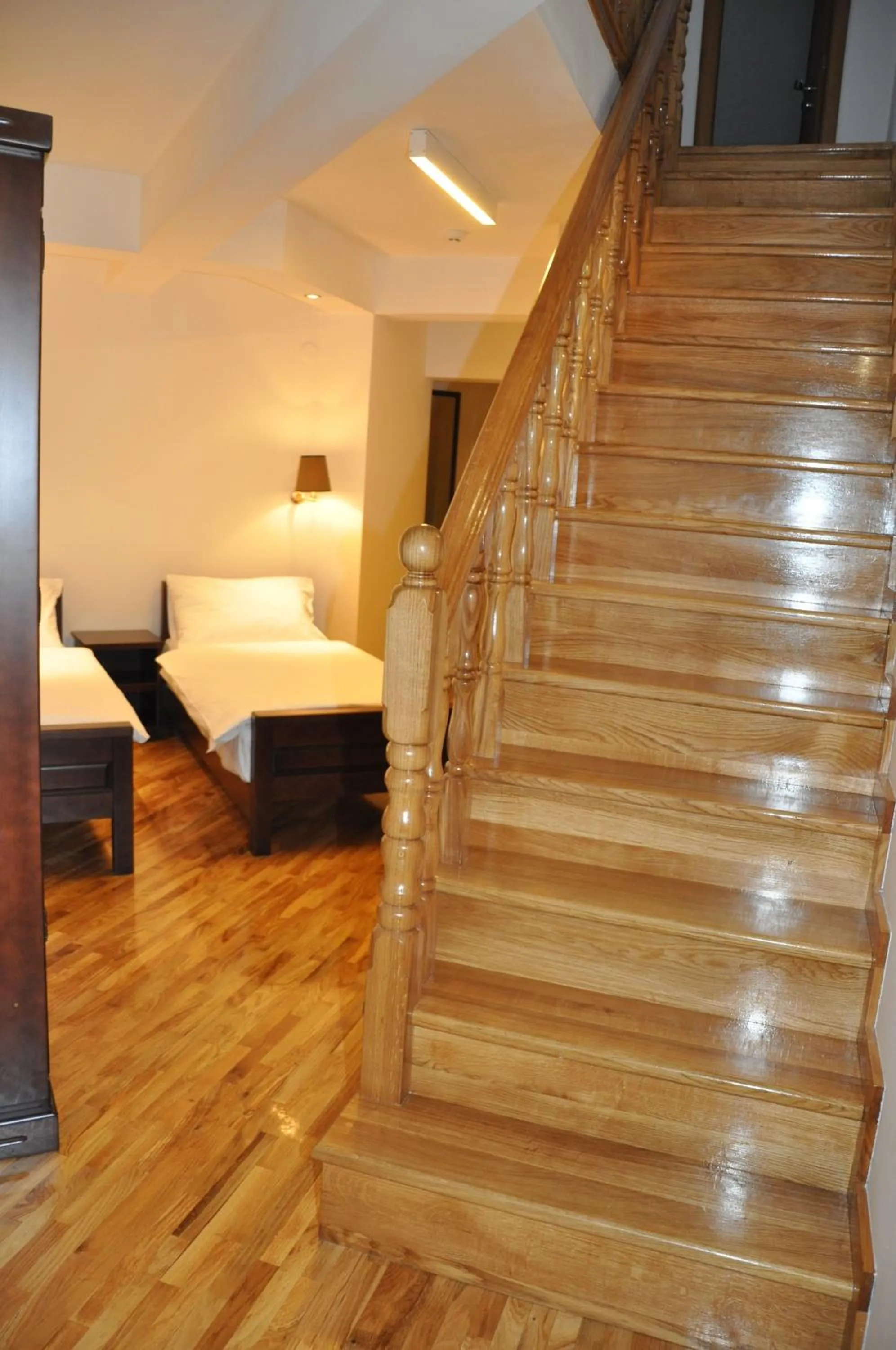 Decorative detail, Bed in Motel Tara MB