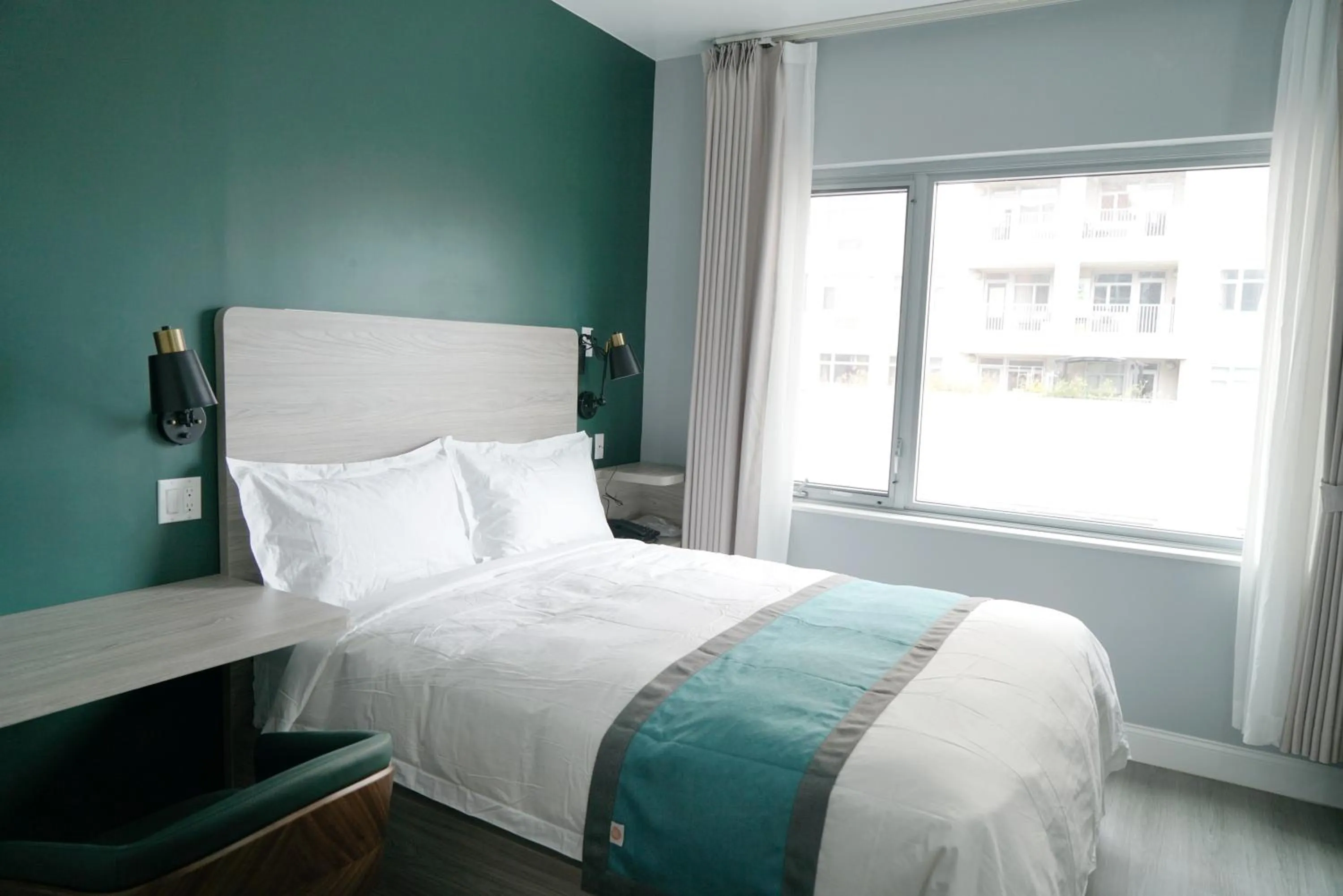 Bed in Starlight Hotel