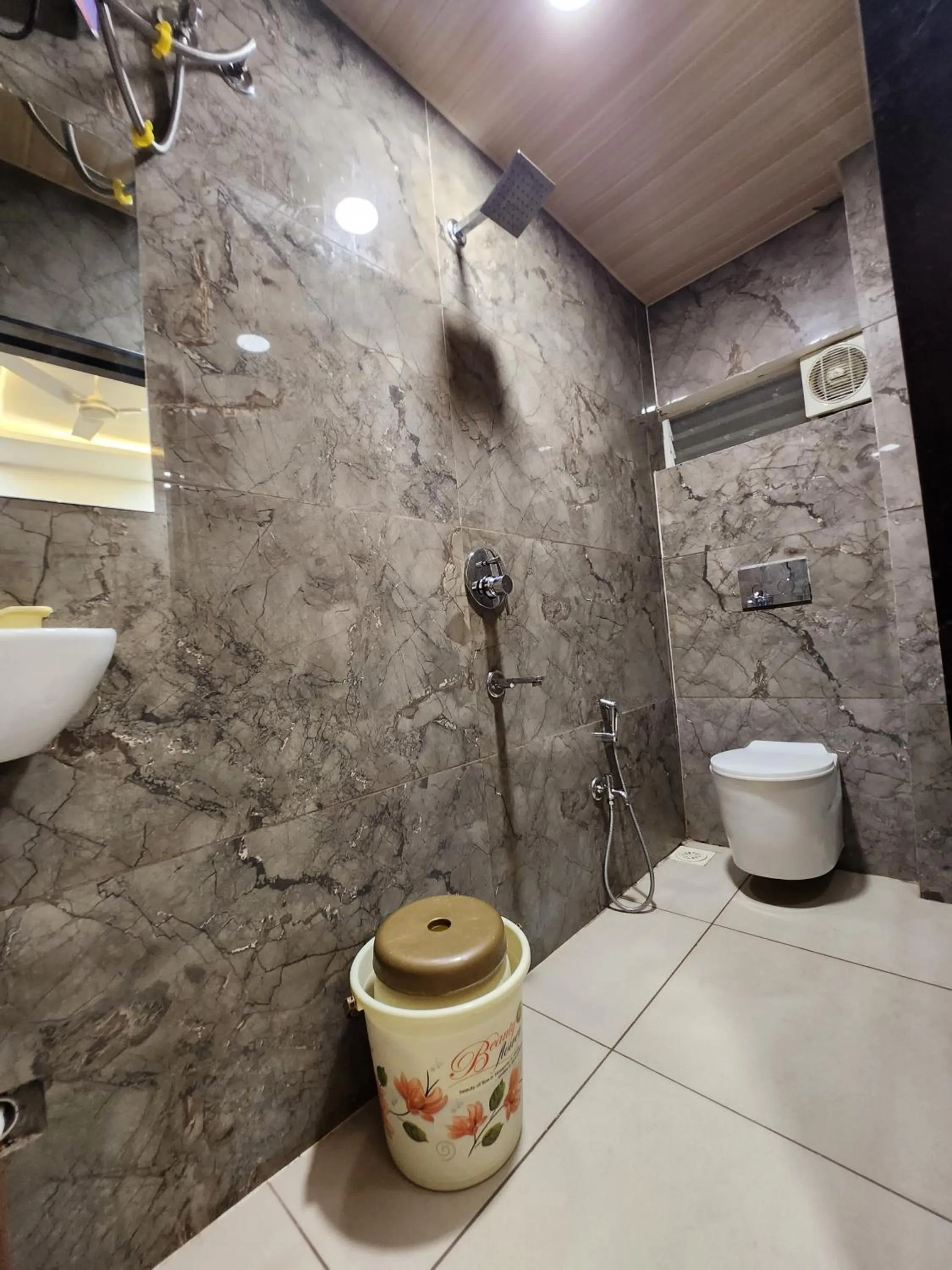 Bathroom in Hotel Anantshree Inn Shree Mahakaleshwar Temple Ujjain