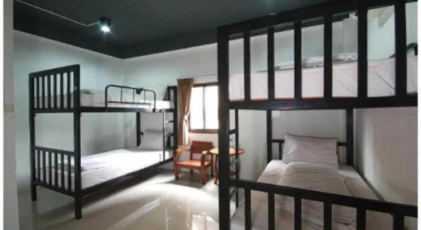 Bed in Hometel Hotel