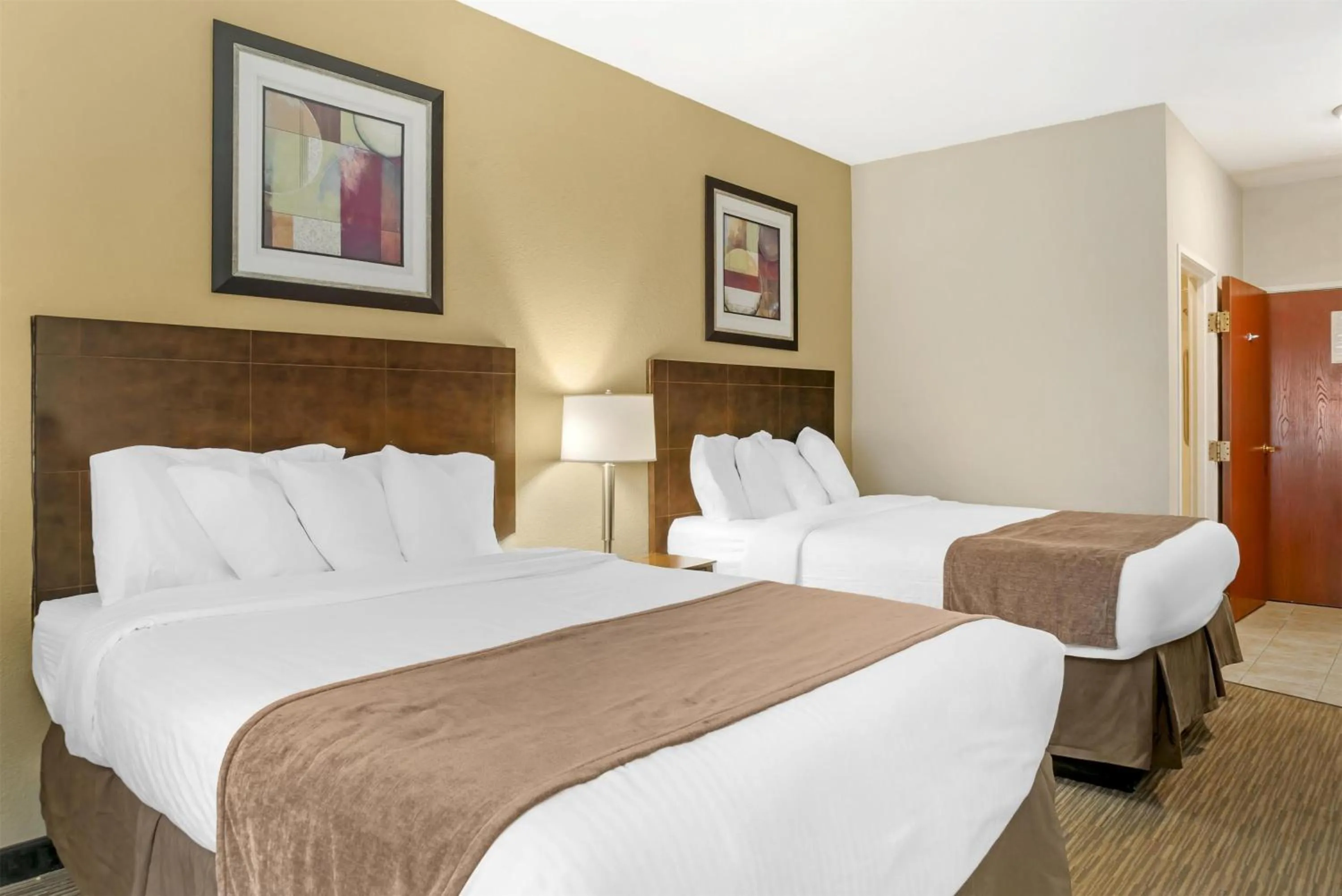 Bedroom, Bed in Best Western Port Huron Blue Water Bridge