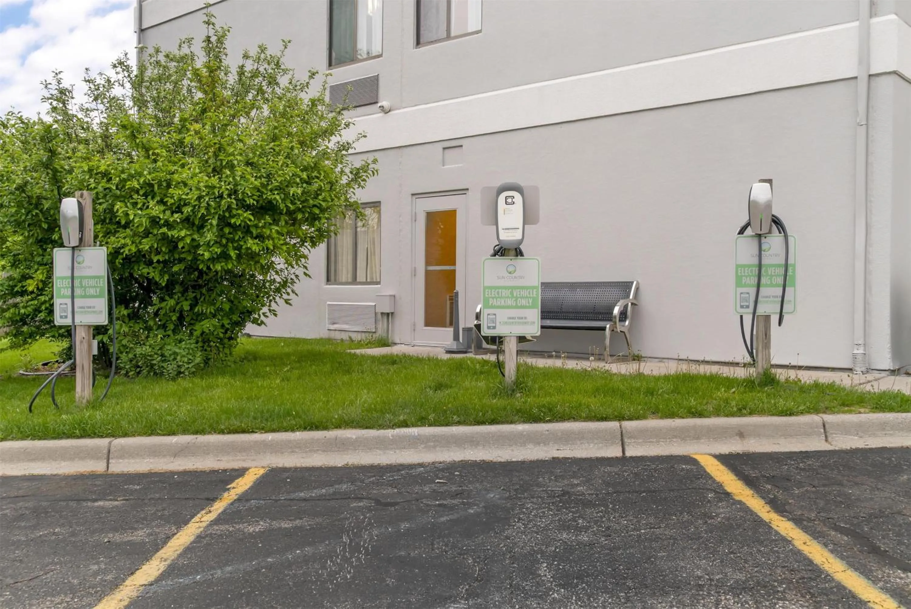 Property building in Best Western Port Huron Blue Water Bridge