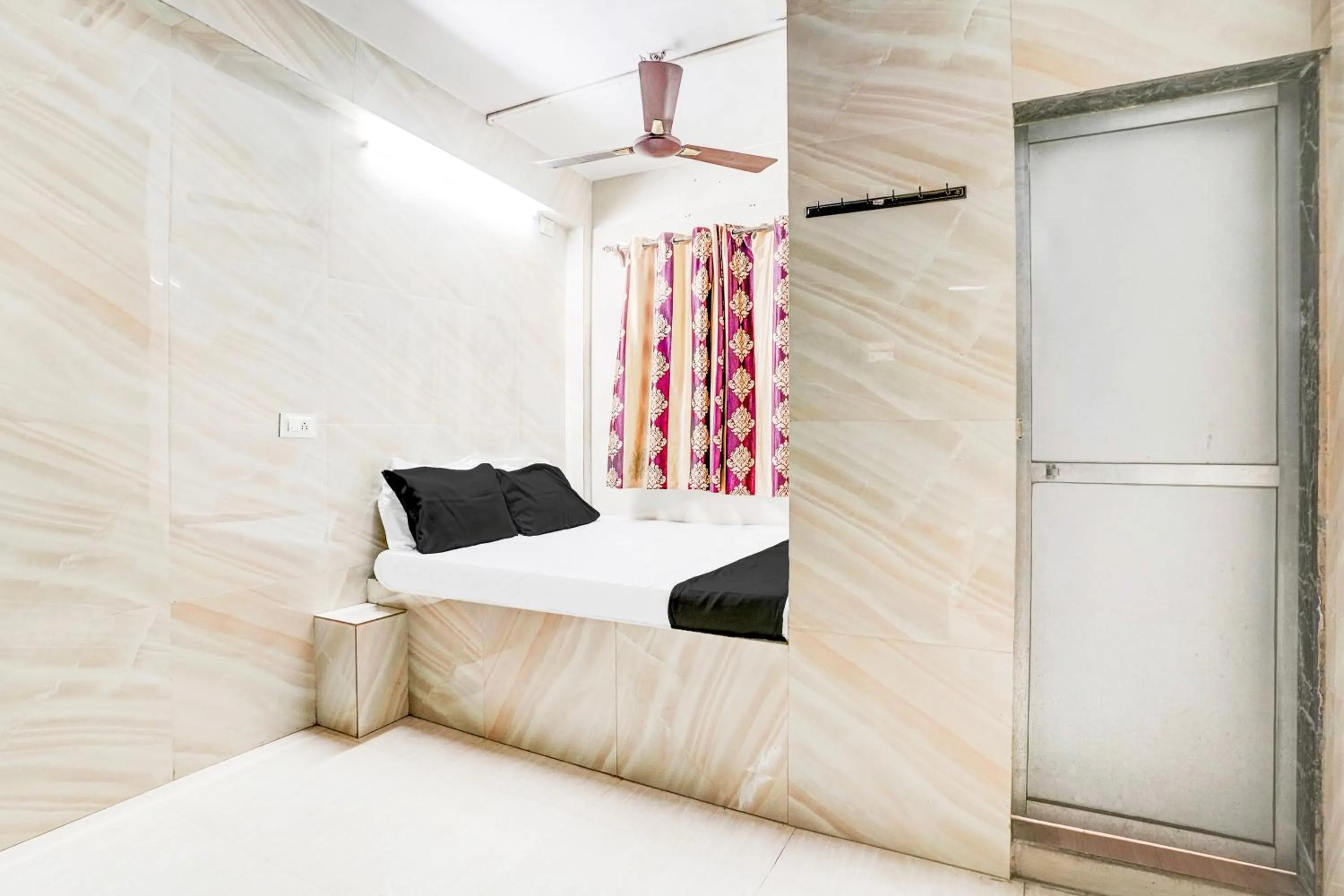 Lobby or reception, Bed in Hotel O Tulsi Resort