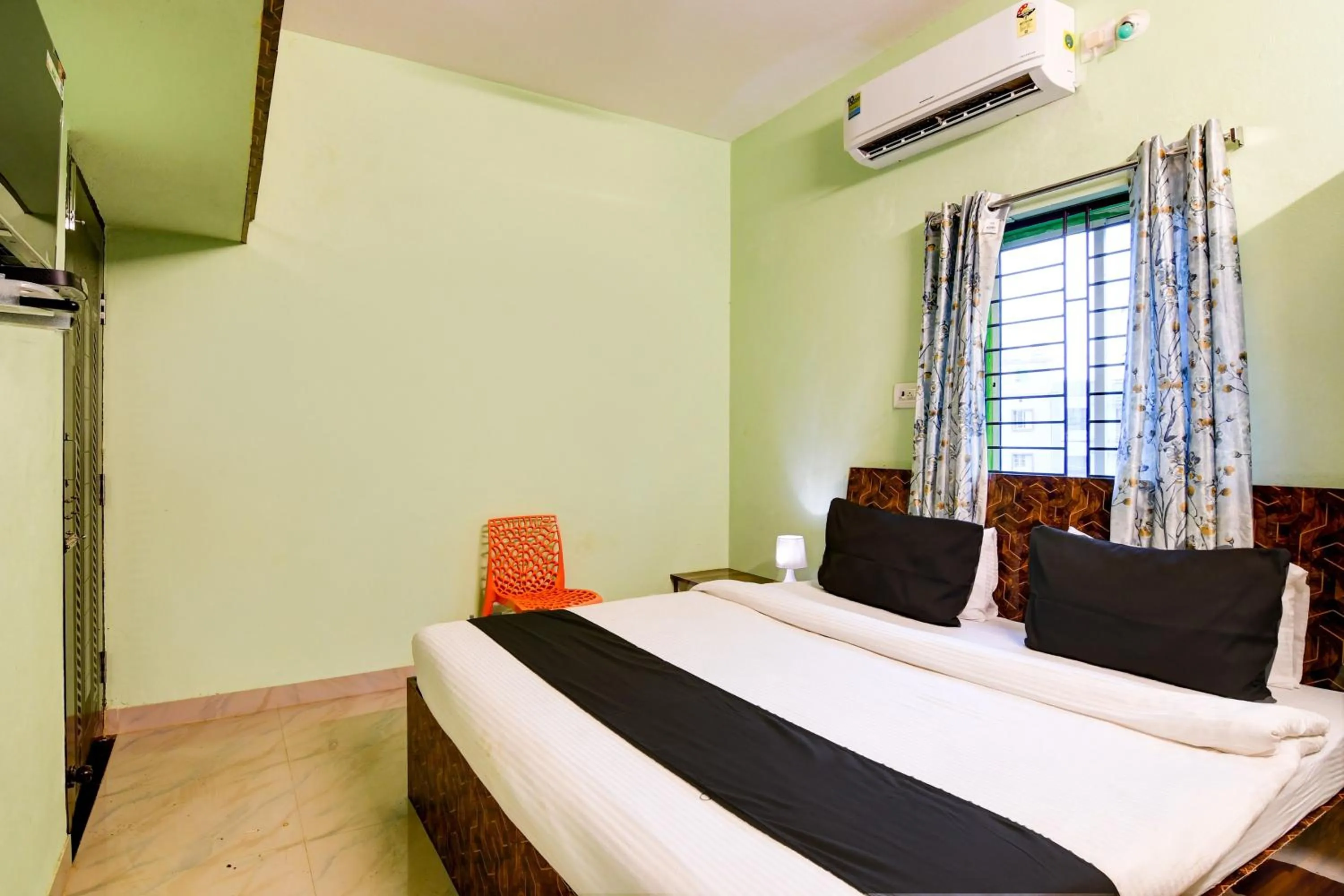 Bedroom, Bed in Super Hotel O Star light