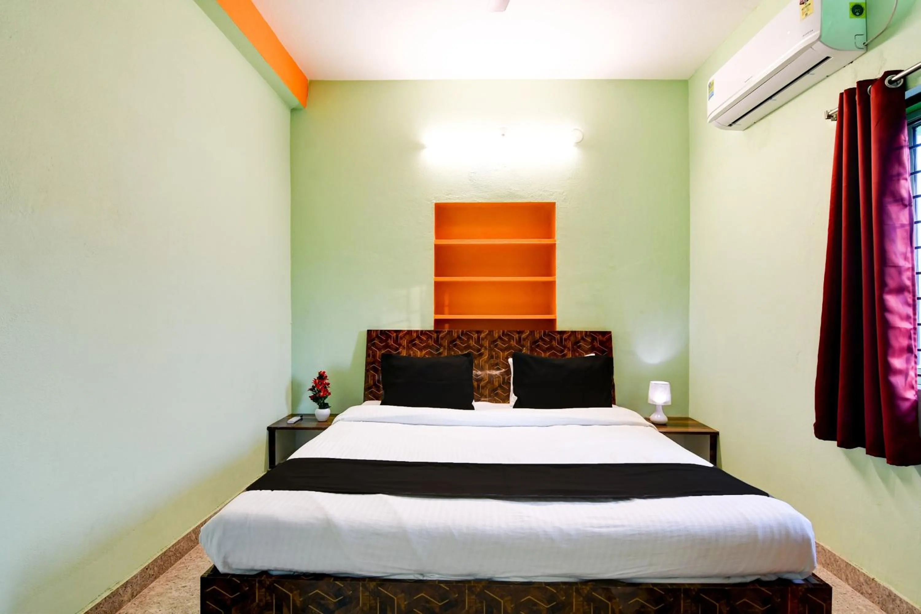 Bedroom, Bed in Super Hotel O Star light