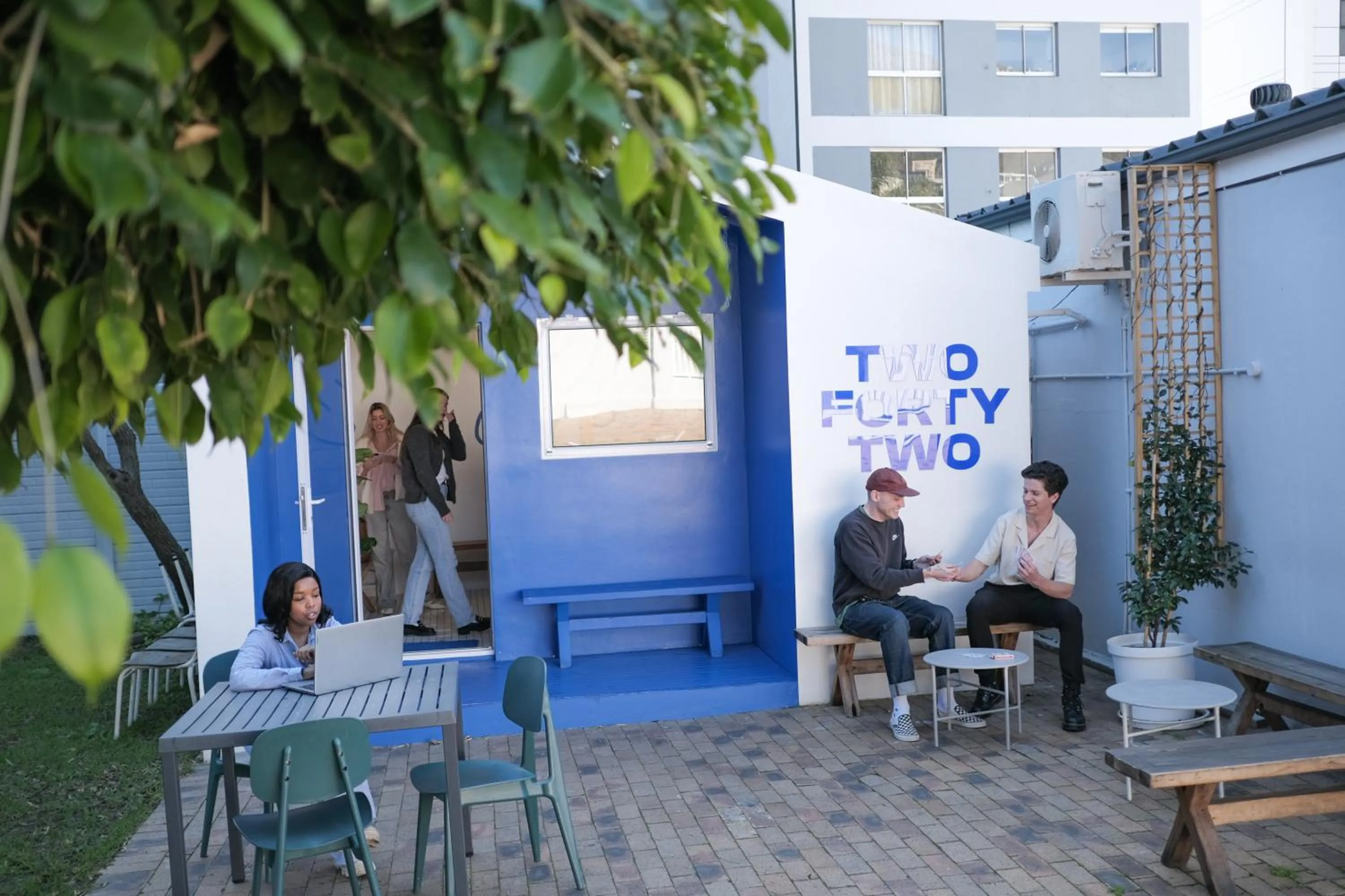 Restaurant/places to eat in Neighbourgood Ravenscraig