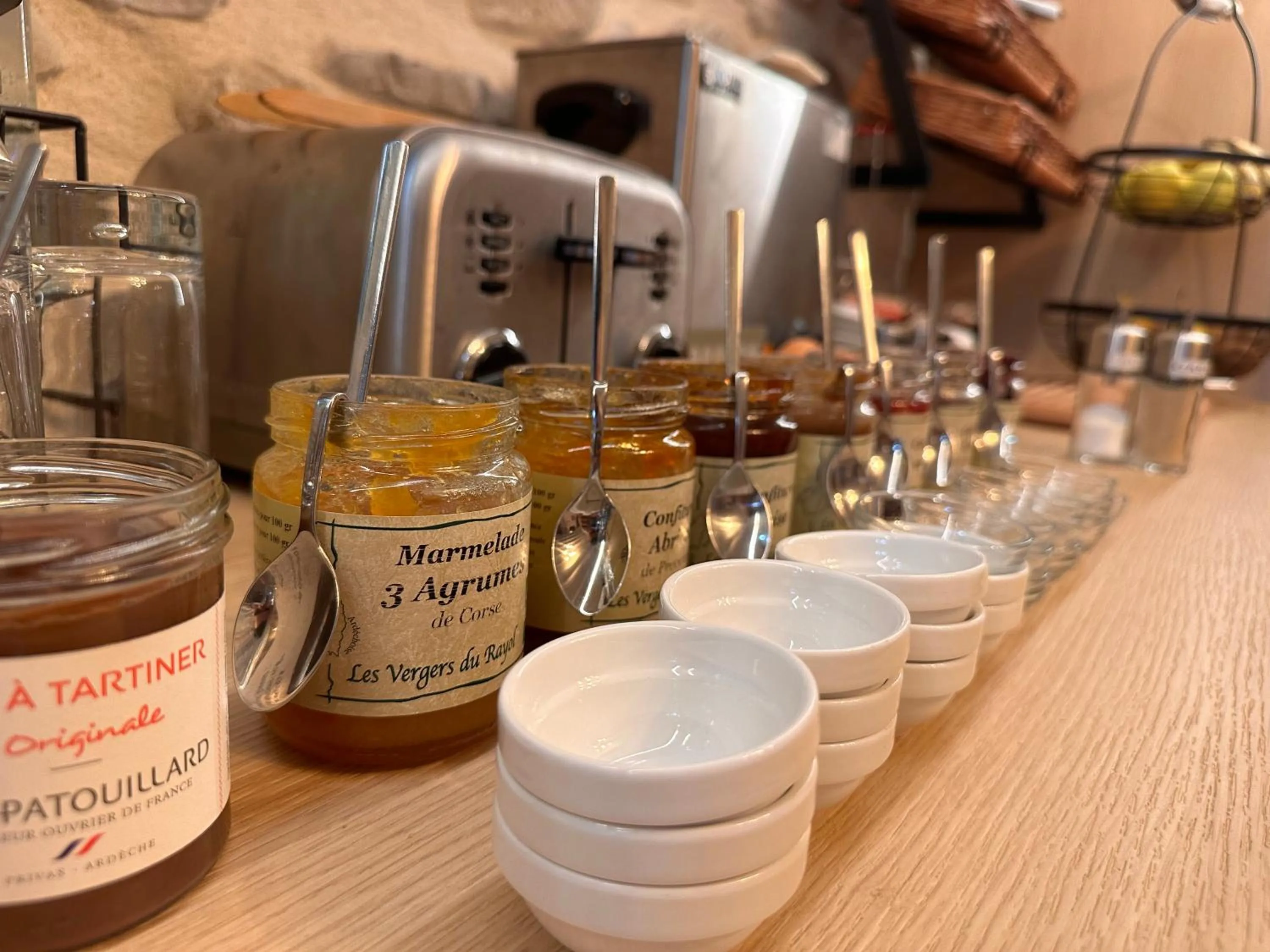 Buffet breakfast in Auberge du Vieux Lanas Logis Hotel Restaurant