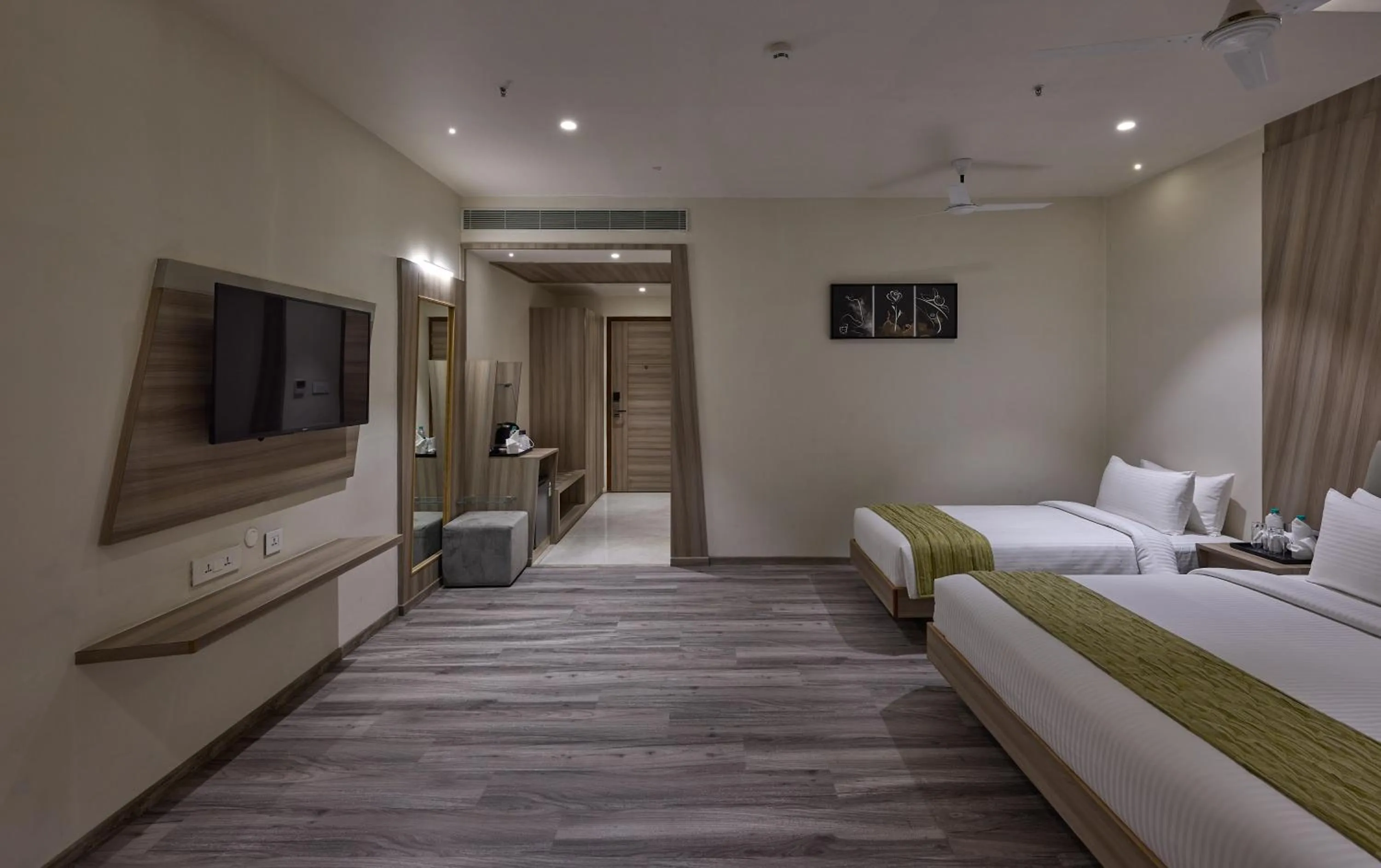 Bedroom, Bed in Grand Continent Hosur A Sarovar Portico Affiliate Hotel