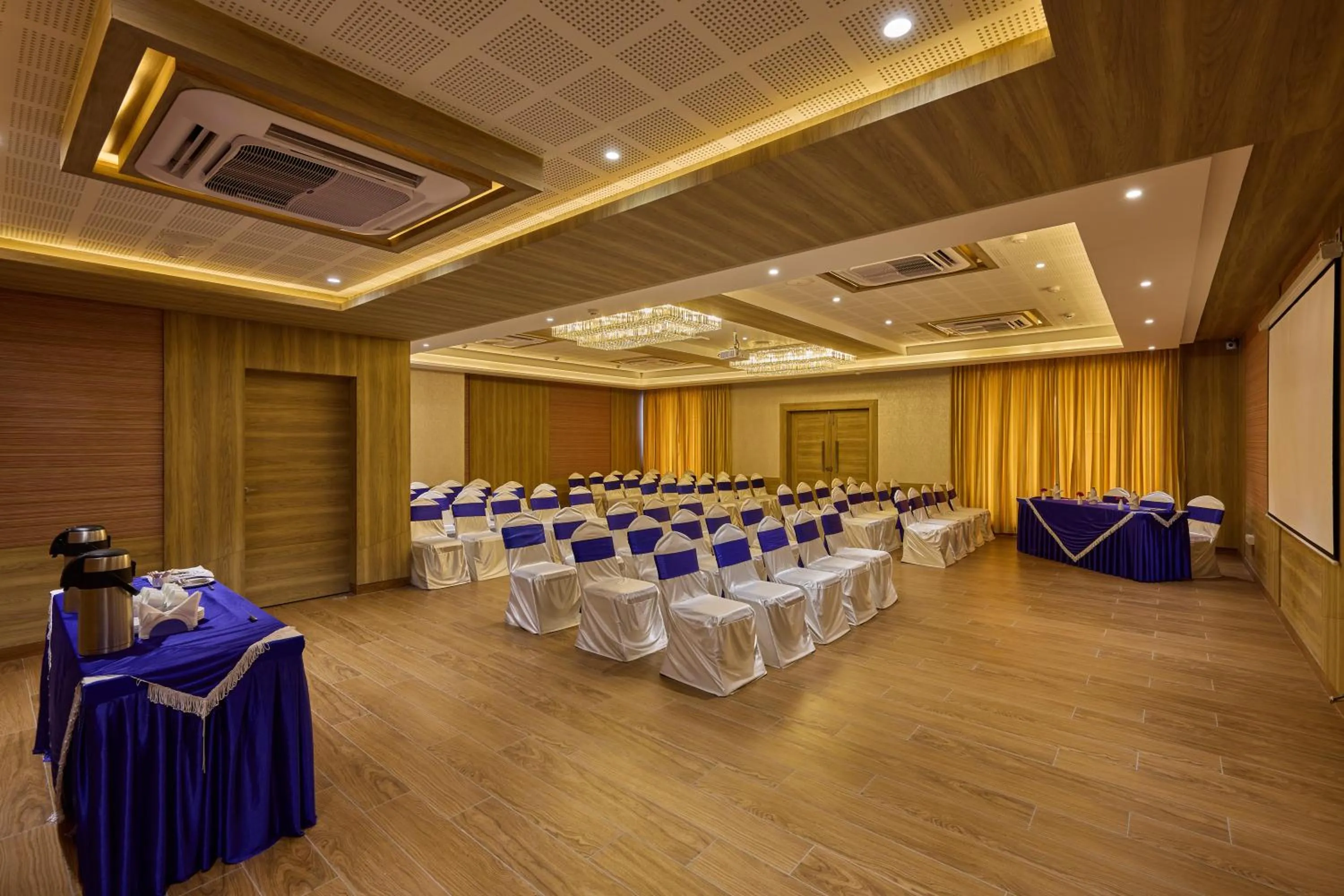 Banquet/Function facilities in Grand Continent Hosur A Sarovar Portico Affiliate Hotel
