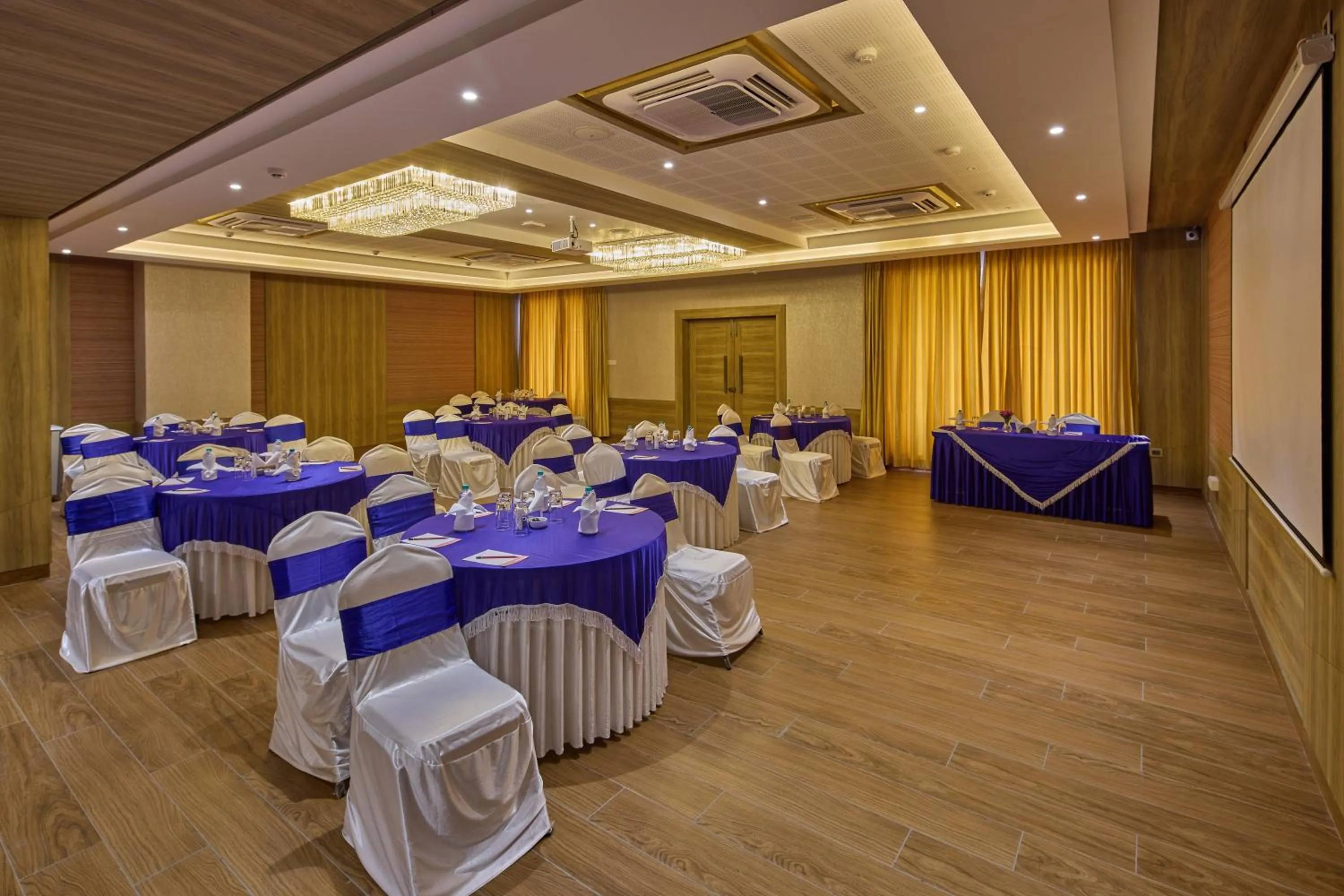 Banquet/Function facilities in Grand Continent Hosur A Sarovar Portico Affiliate Hotel