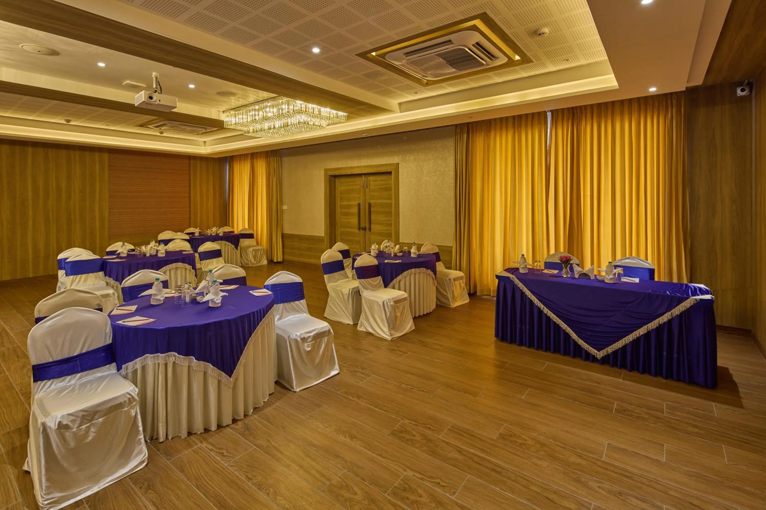 Banquet/Function facilities in Grand Continent Hosur A Sarovar Portico Affiliate Hotel