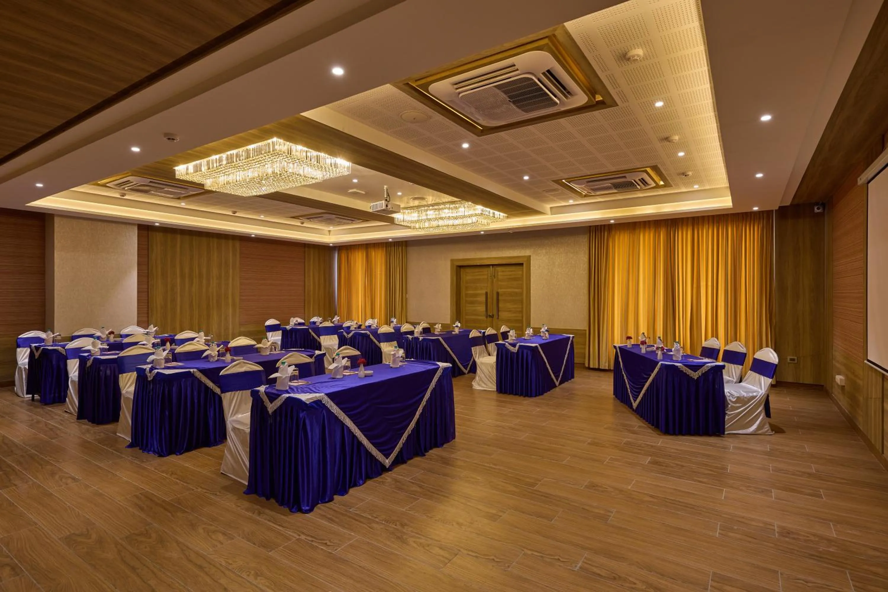 Banquet/Function facilities in Grand Continent Hosur A Sarovar Portico Affiliate Hotel