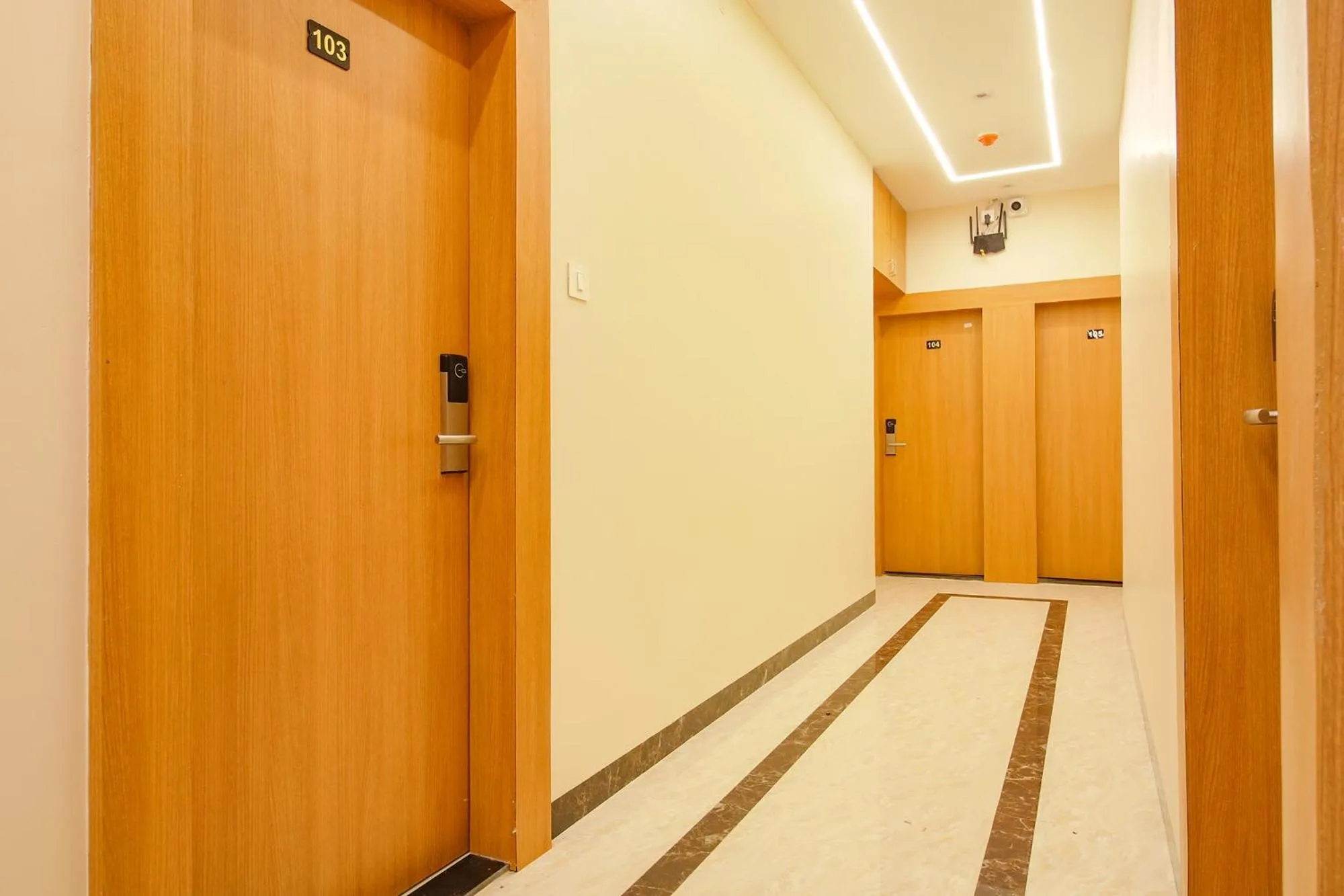 Lobby or reception in FabHotel The Gravity Inn