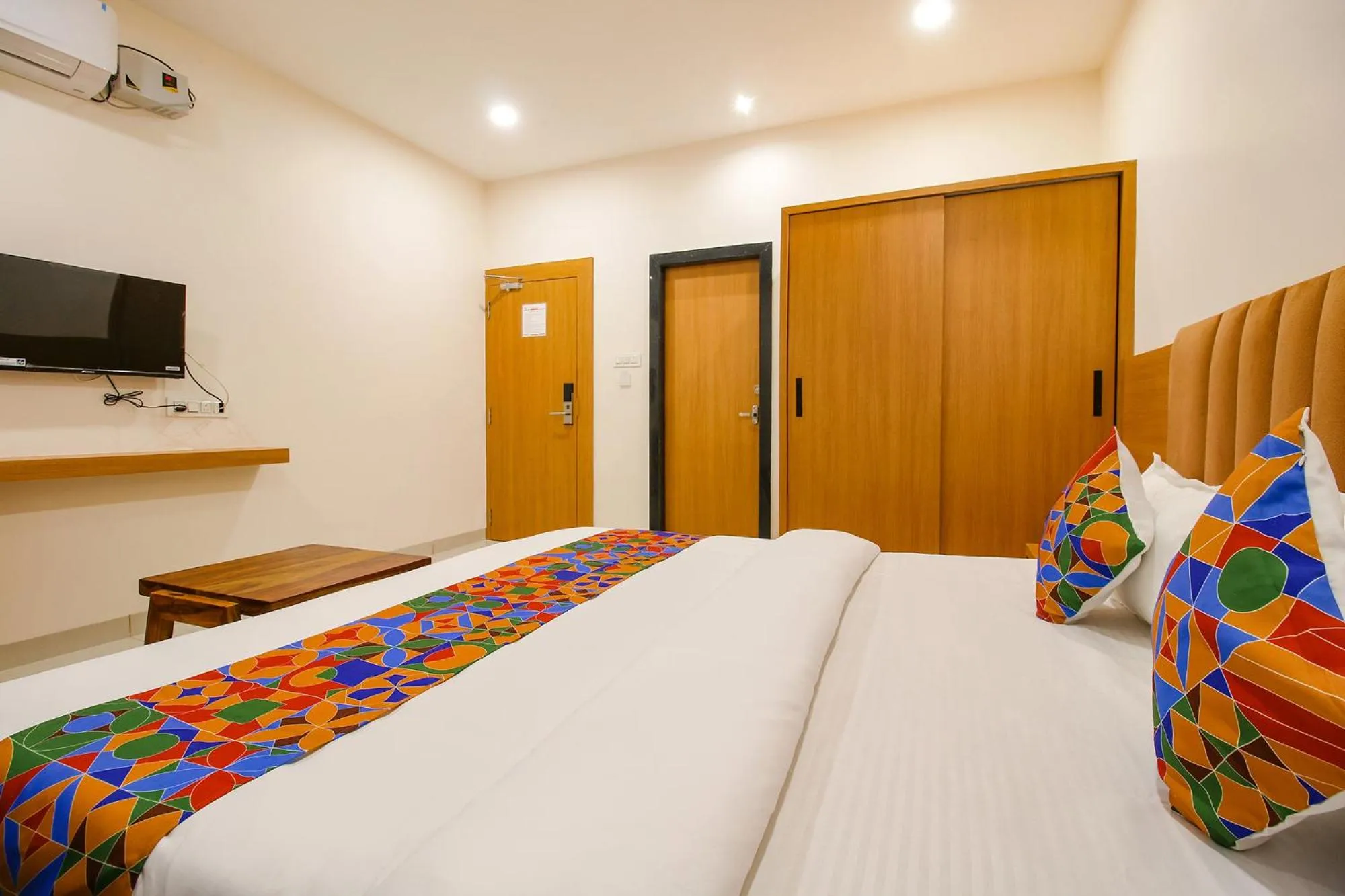 Bed in FabHotel The Gravity Inn