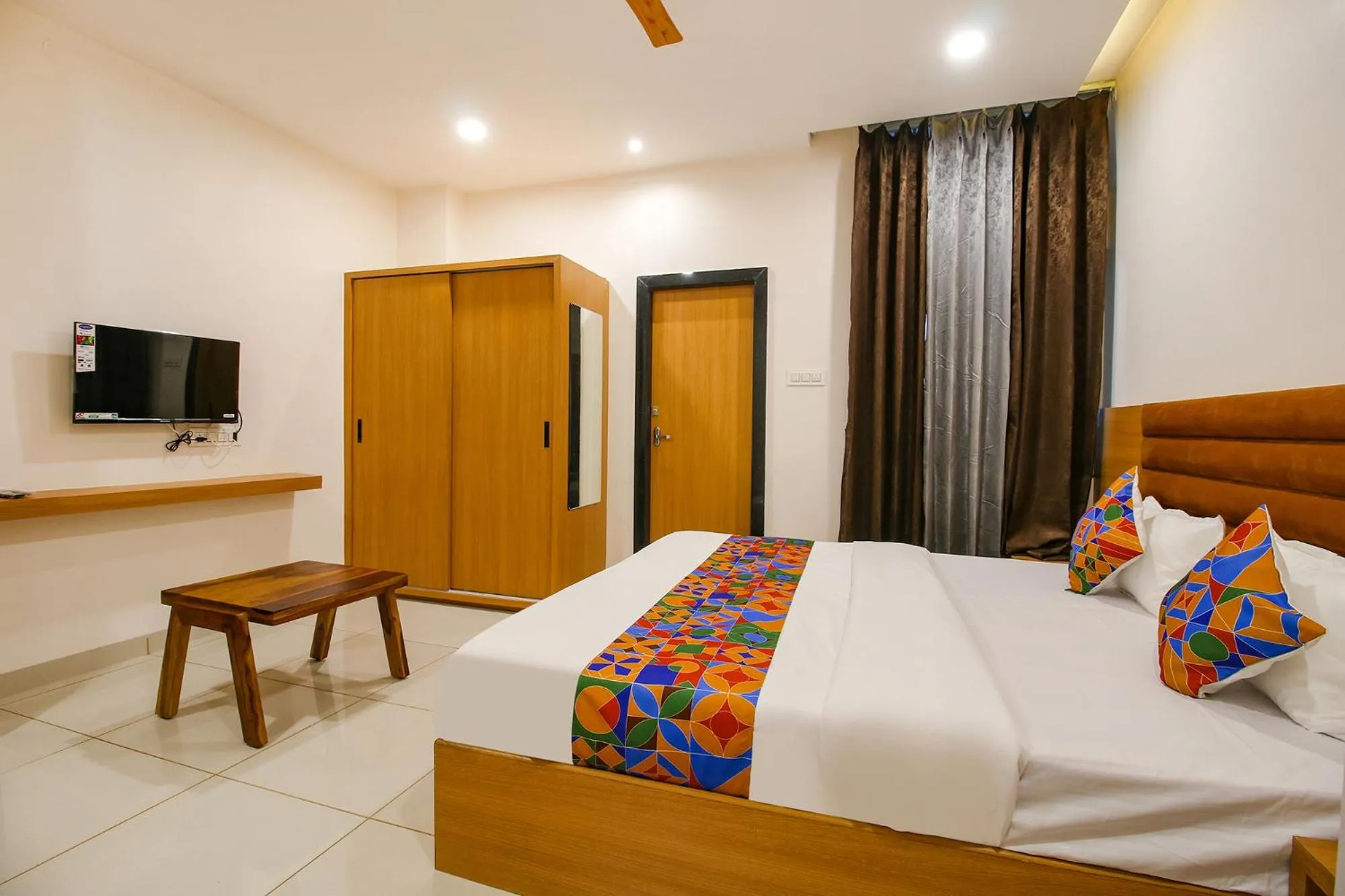 Bed in FabHotel The Gravity Inn