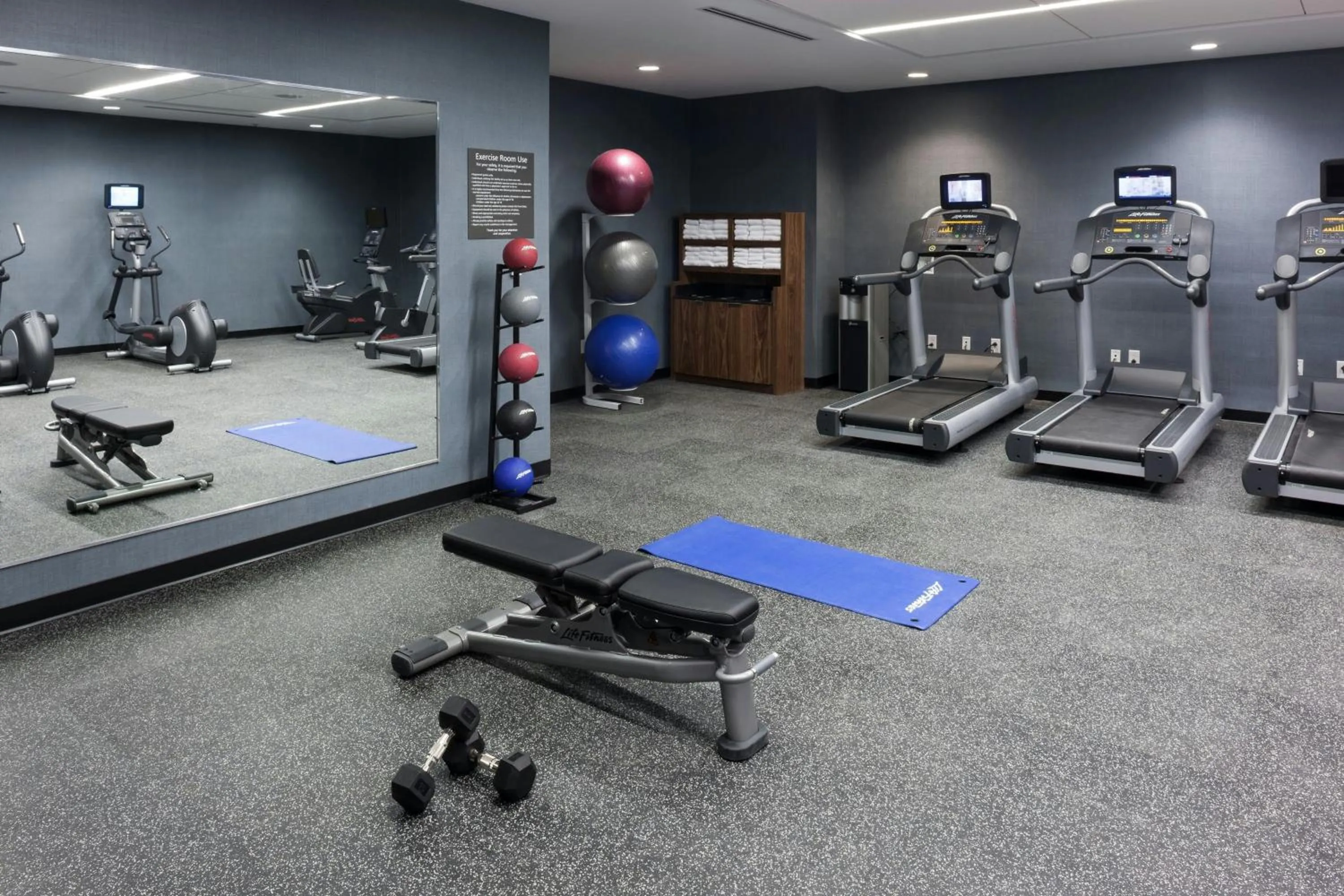 Fitness centre/facilities in Residence Inn by Marriott Richmond Downtown