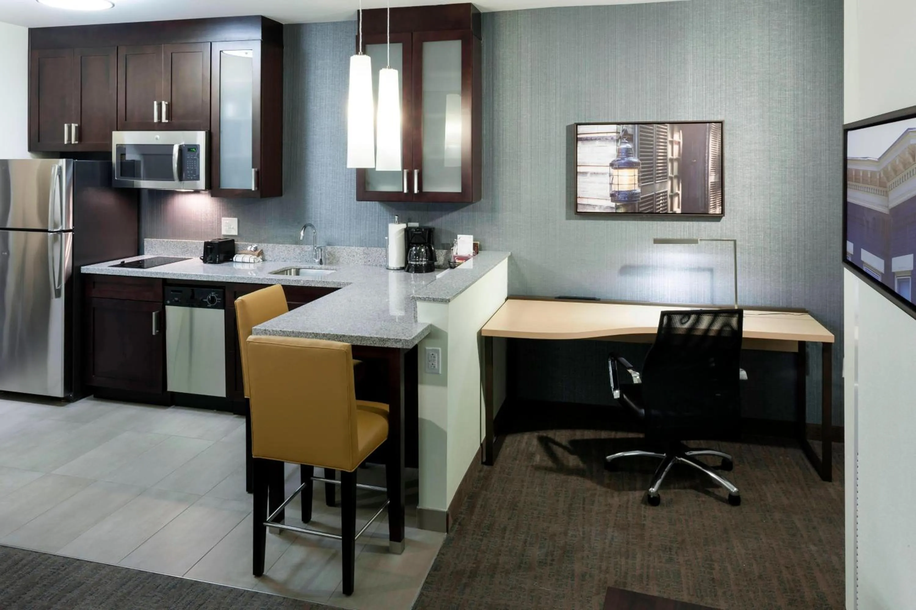 Kitchen or kitchenette in Residence Inn by Marriott Richmond Downtown