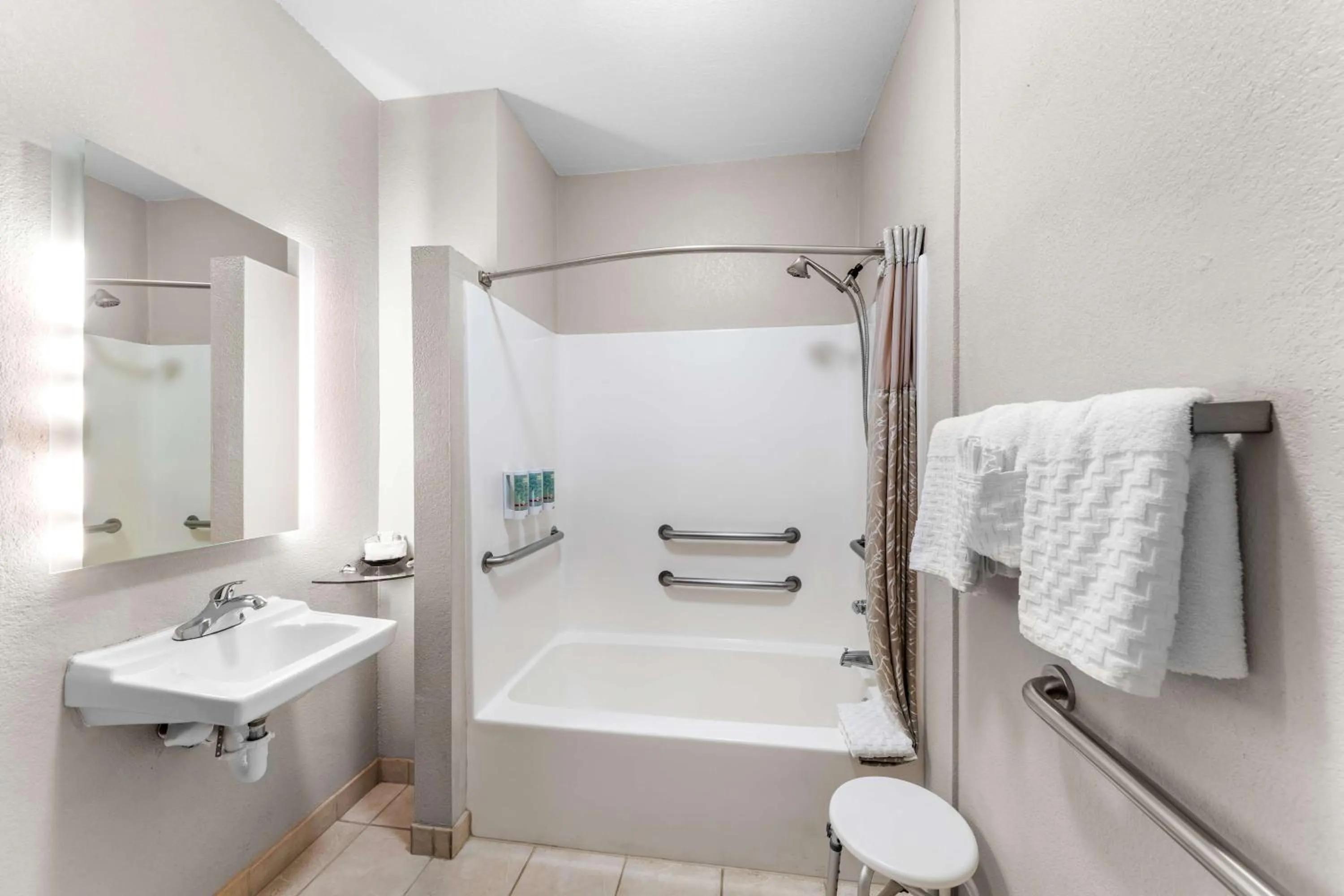 Bathroom in Best Western Halito Inn