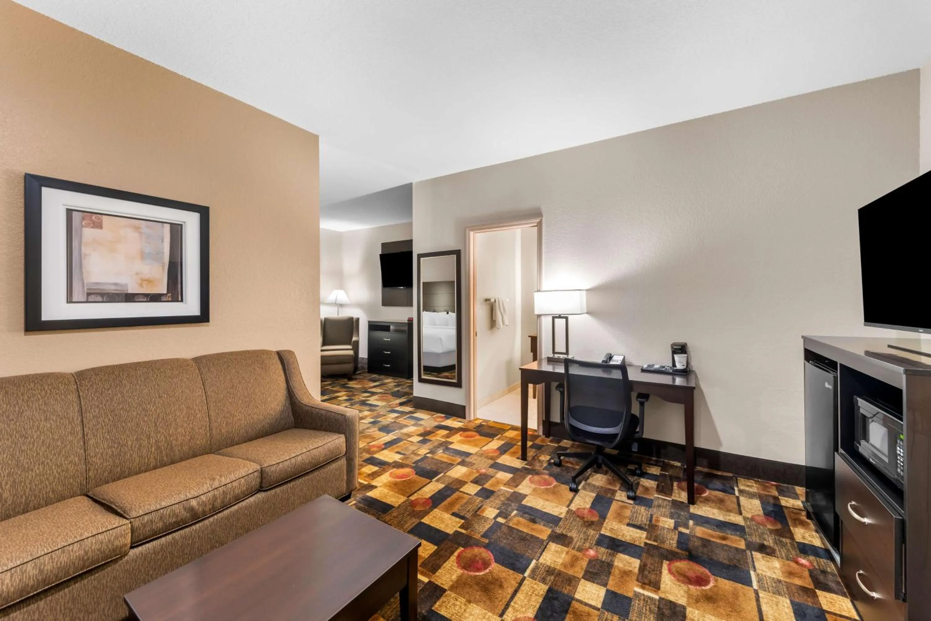 Photo of the whole room in Best Western Halito Inn