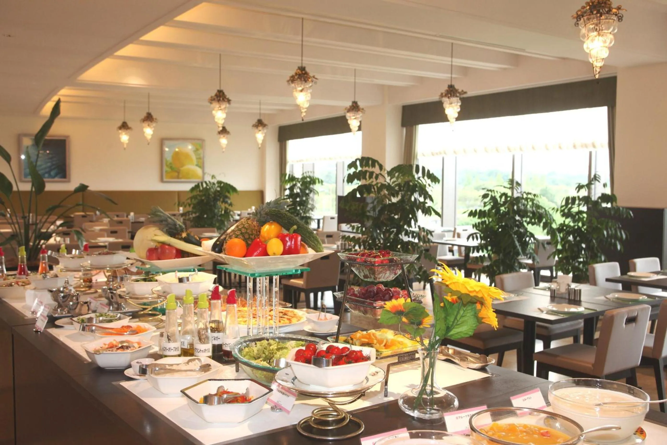 Food and drinks in The Celecton Premier Kobe Sanda Hotel