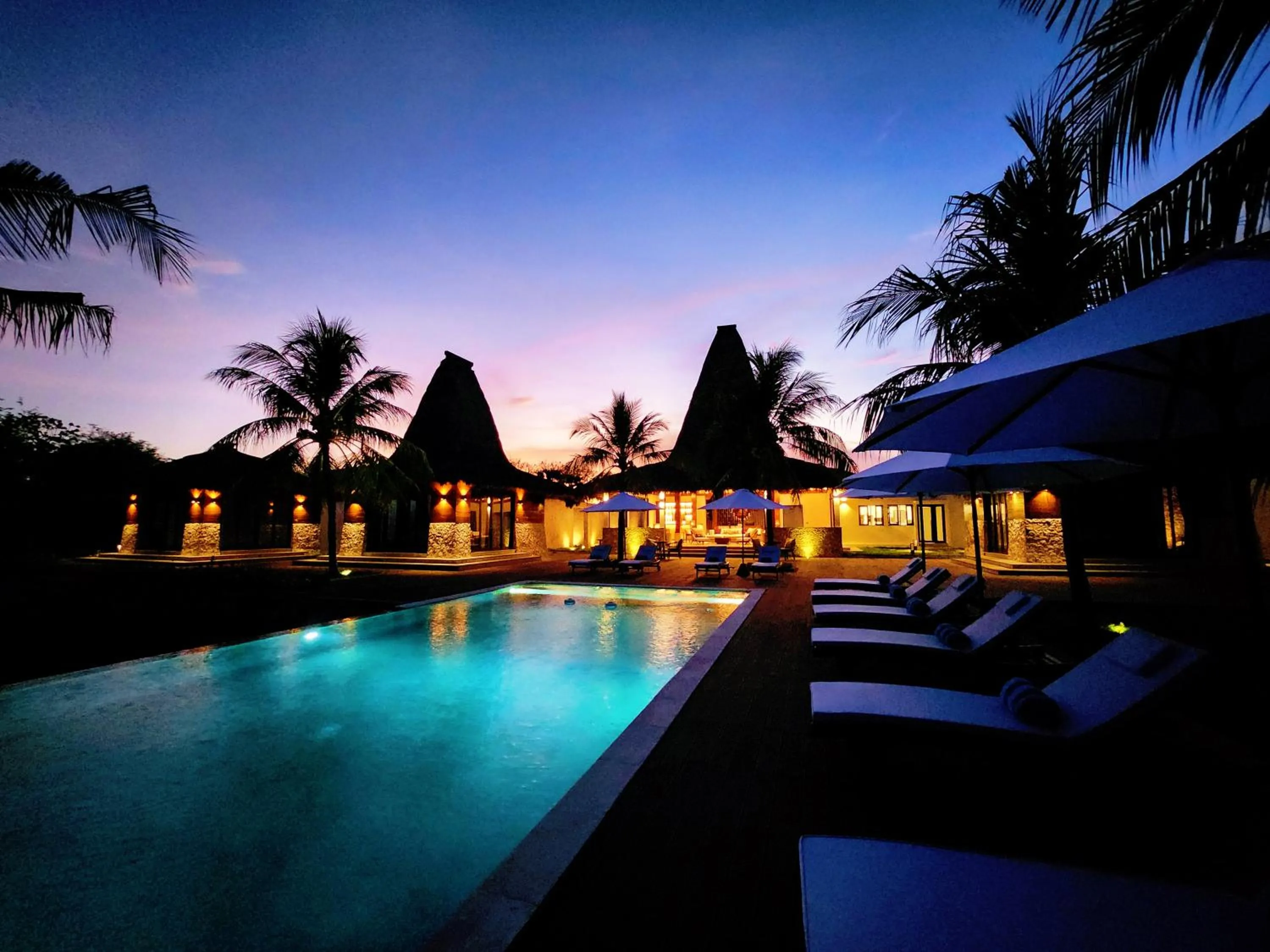 Night in KANDORA Luxury villas