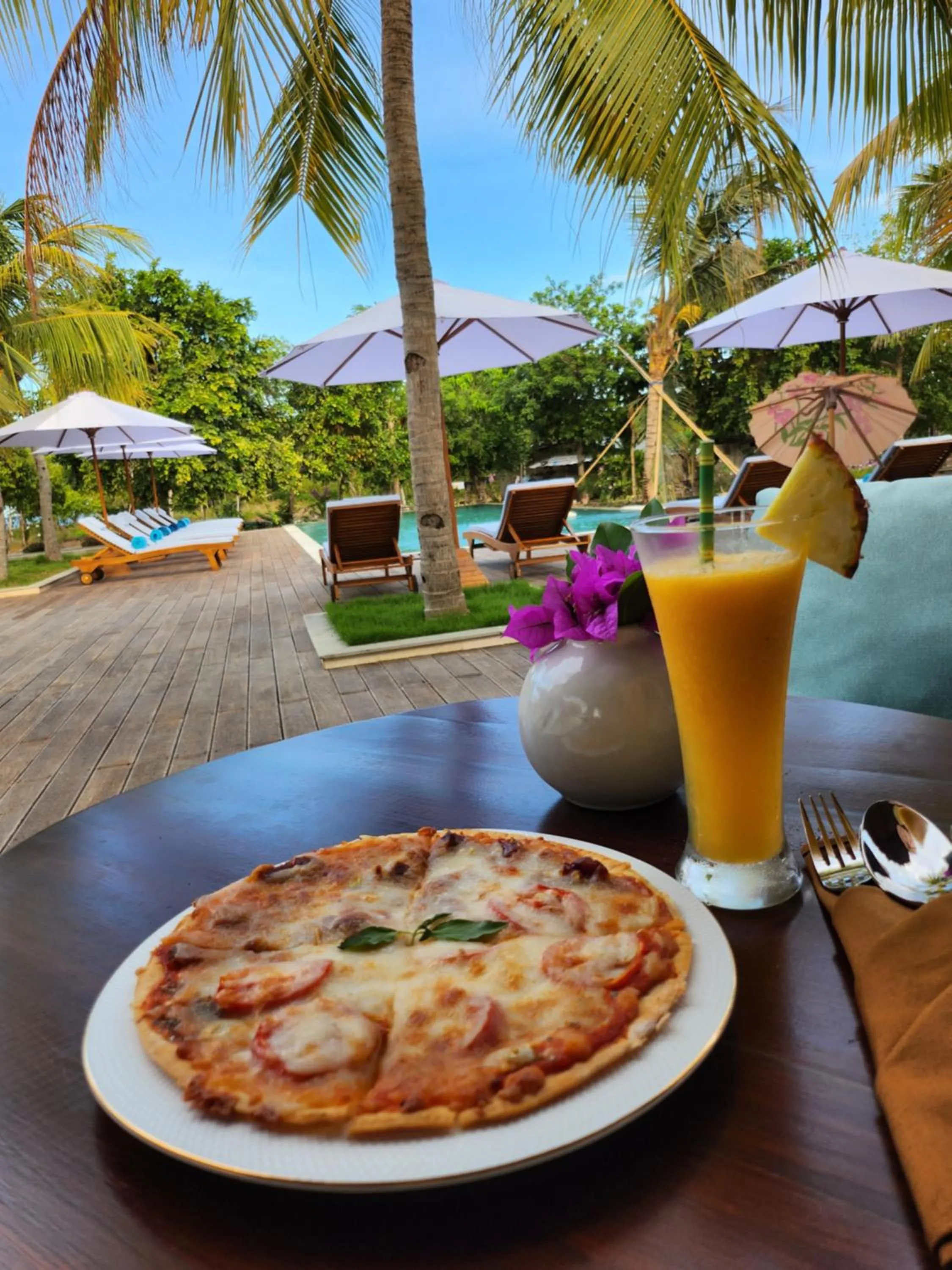 Food and drinks in KANDORA Luxury villas