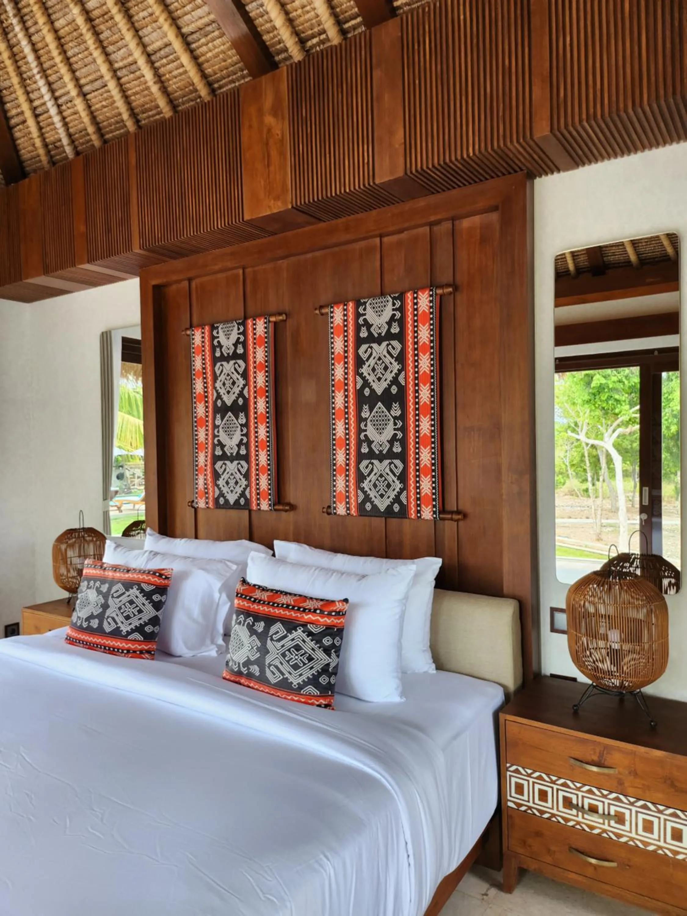 Decorative detail, Bed in KANDORA Luxury villas