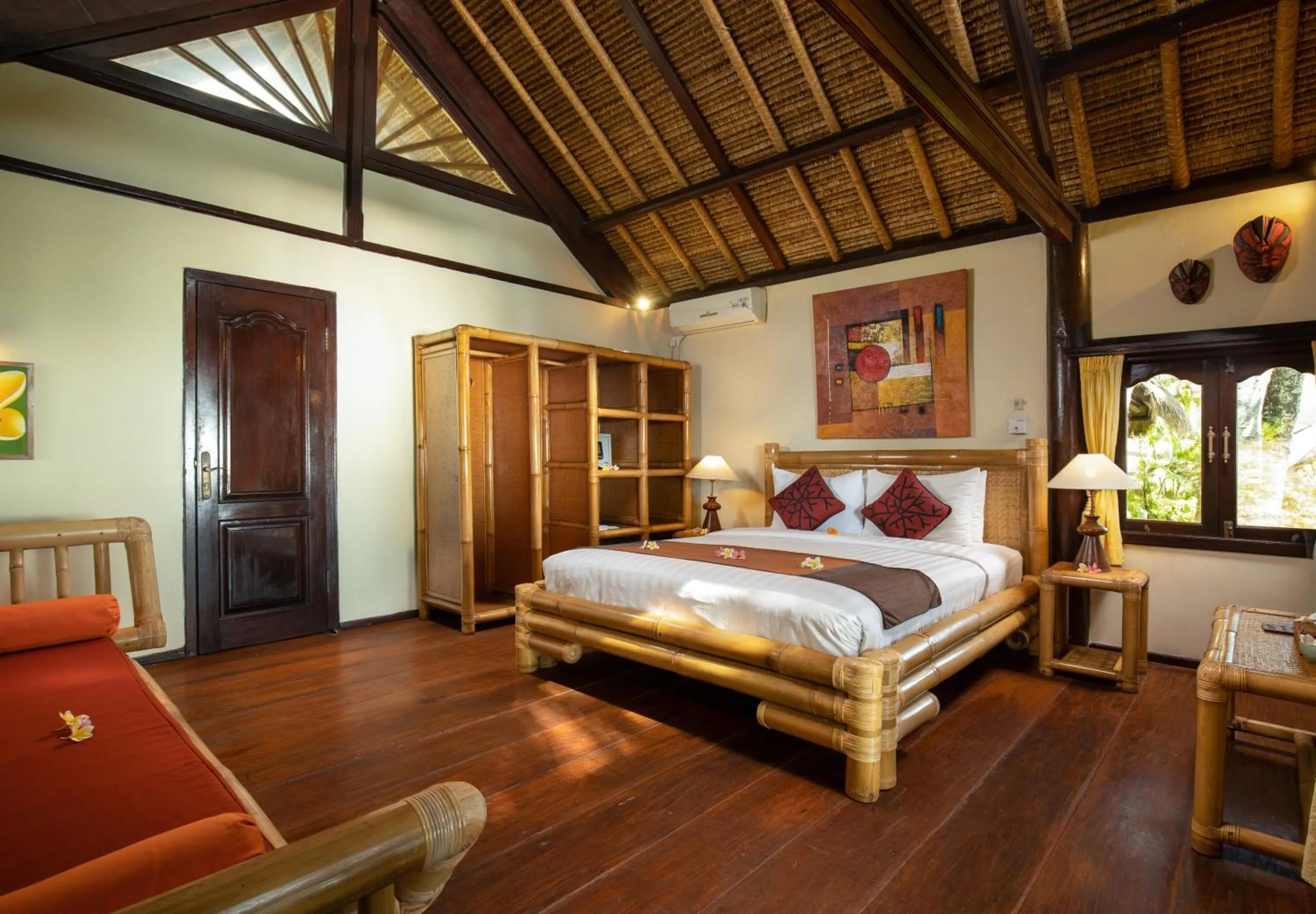Bed in Alam Anda Ocean Front Resort & Spa Dive Resort