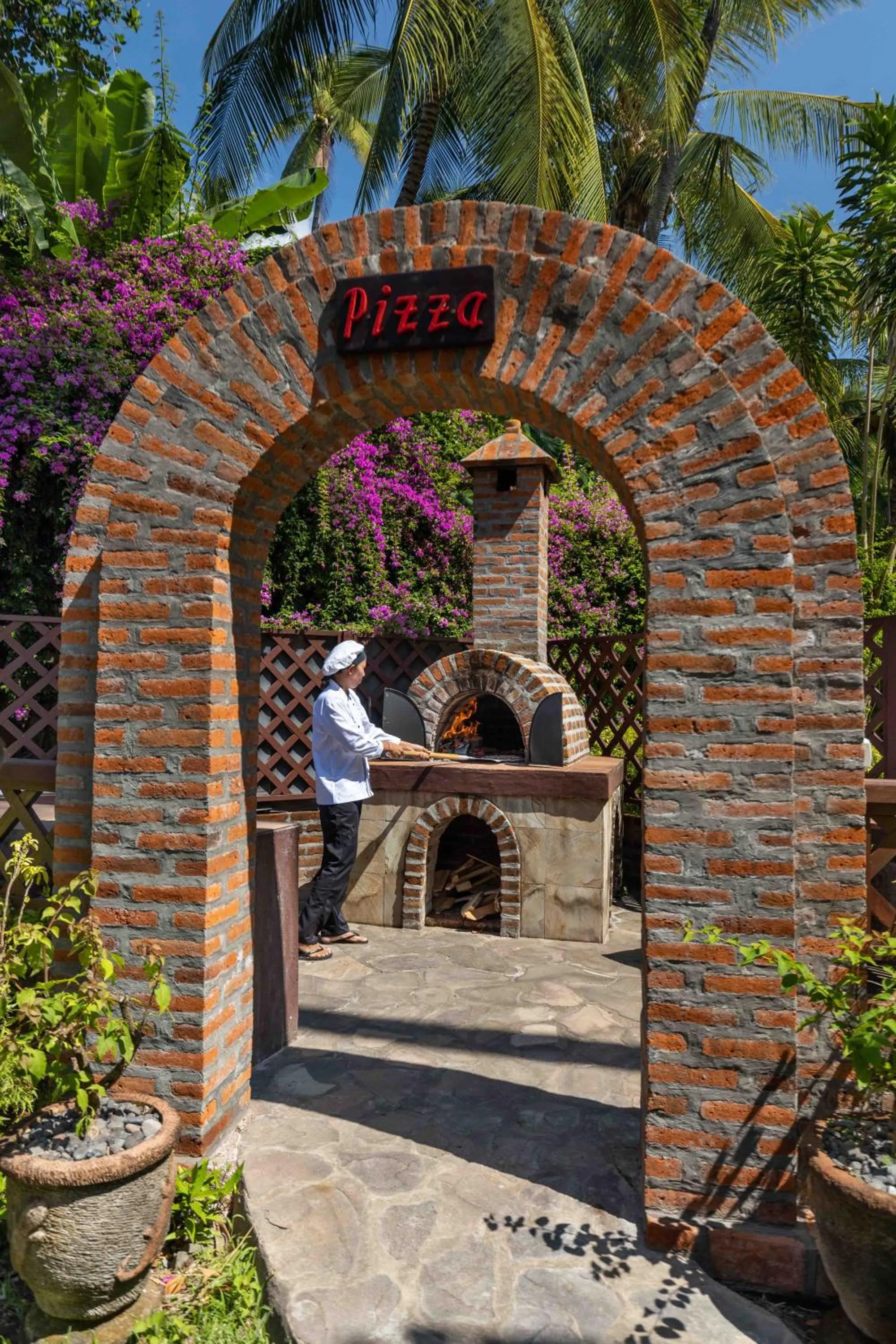 Restaurant/places to eat in Alam Anda Ocean Front Resort & Spa Dive Resort