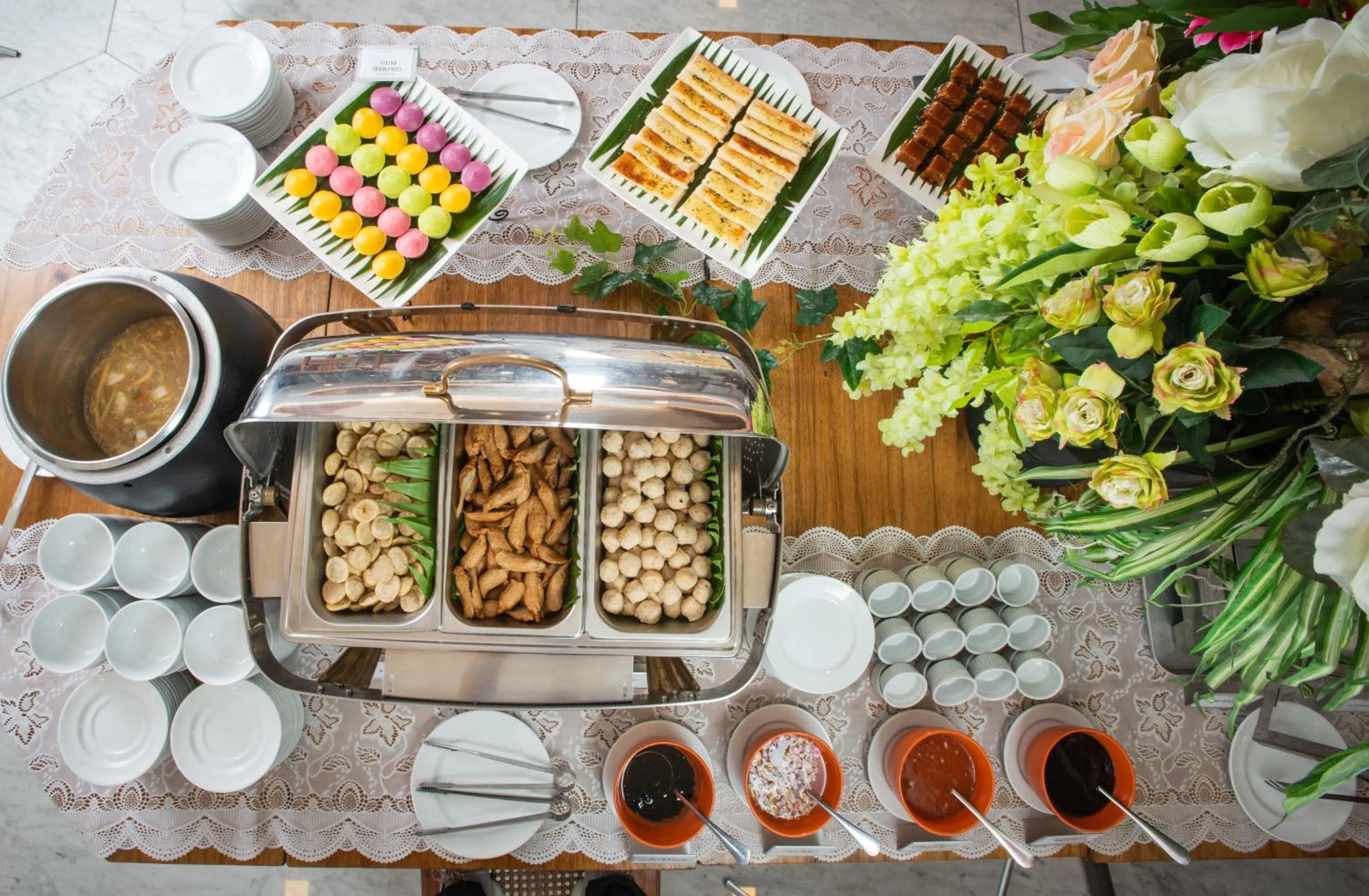 Restaurant/places to eat in Kabayan Hotel Pasay