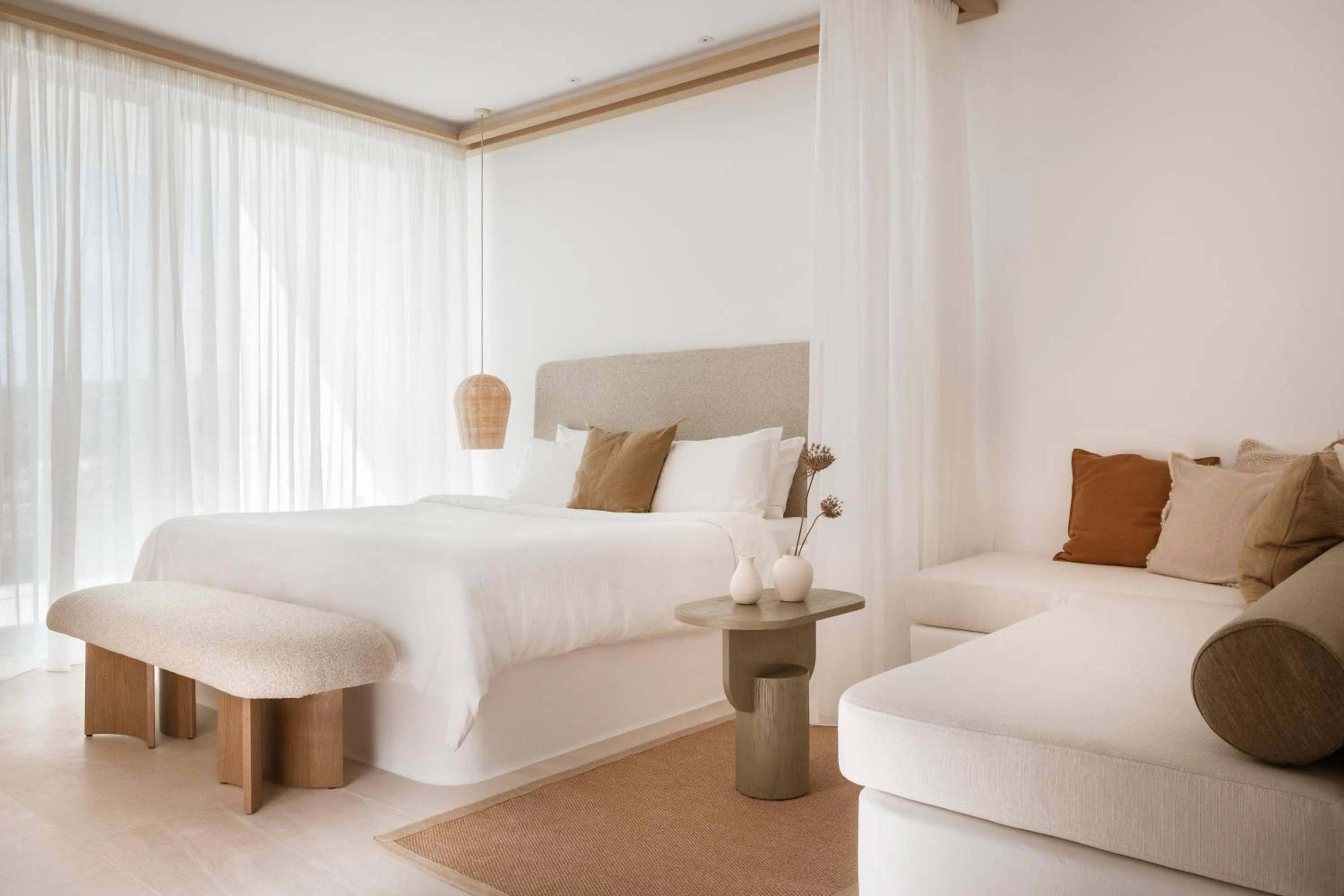 Bed in Mykonos Flow - Super Paradise