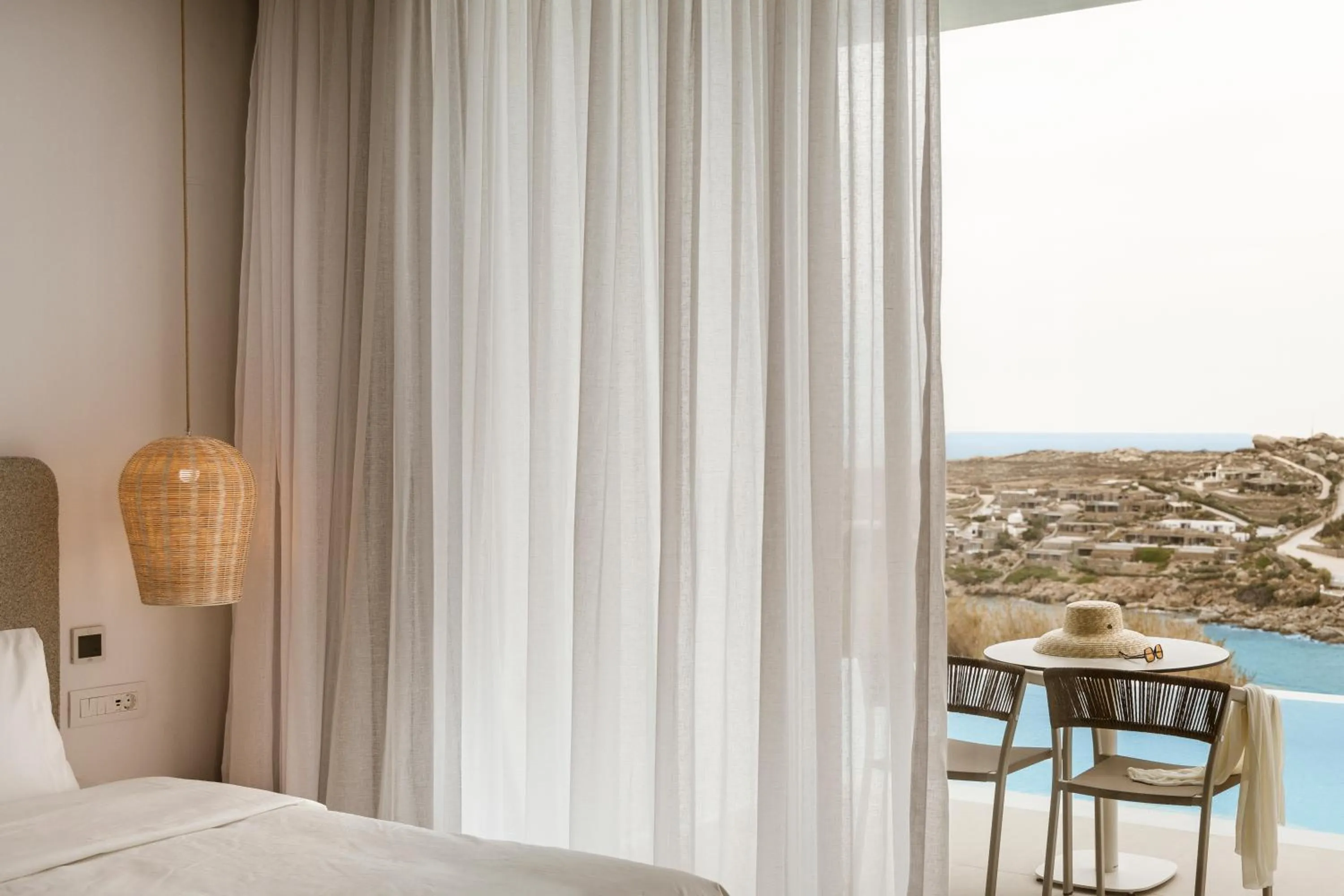 Bed in Mykonos Flow - Super Paradise