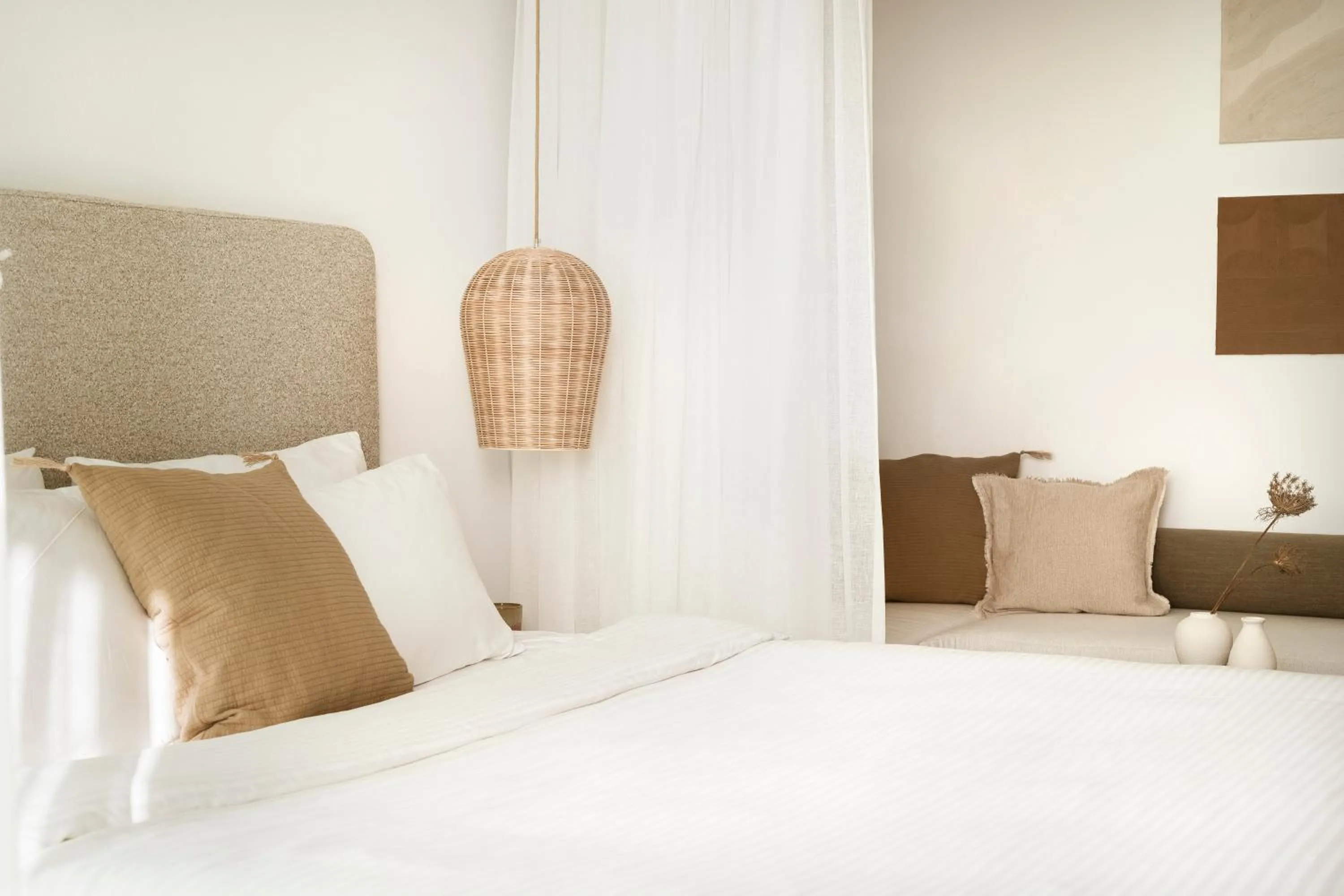 Bed in Mykonos Flow - Super Paradise