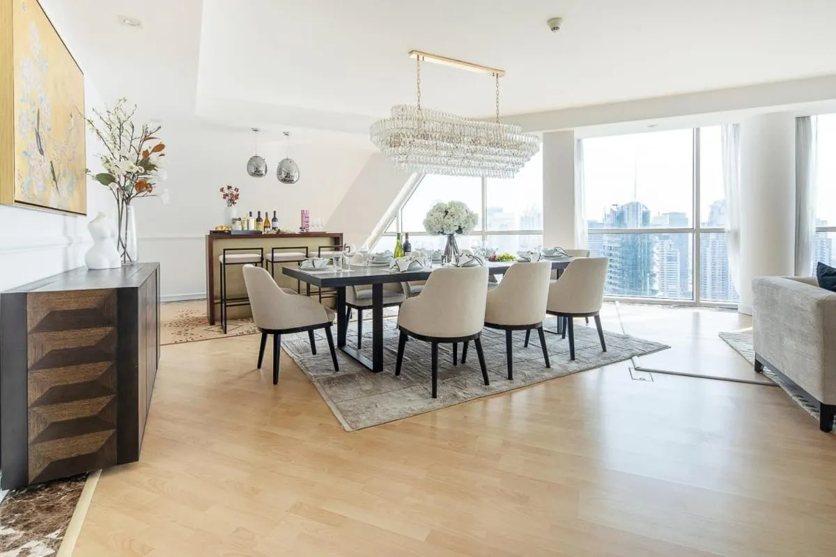 Premium Penthouse w Private Pool in Dubai Marina