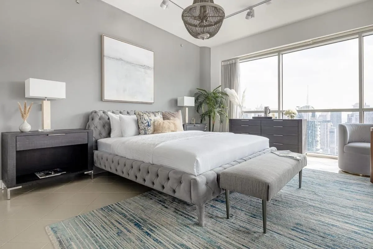 Bed in Premium Penthouse w Private Pool in Dubai Marina
